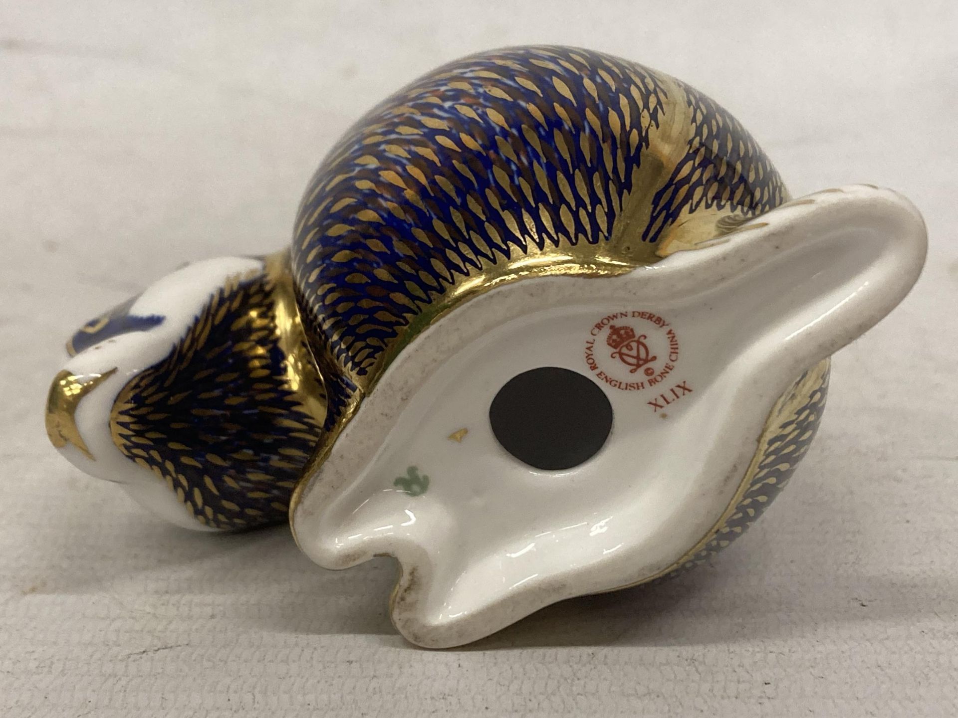 A ROYAL CROWN DERBY BADGER (FIRST) - Image 4 of 4