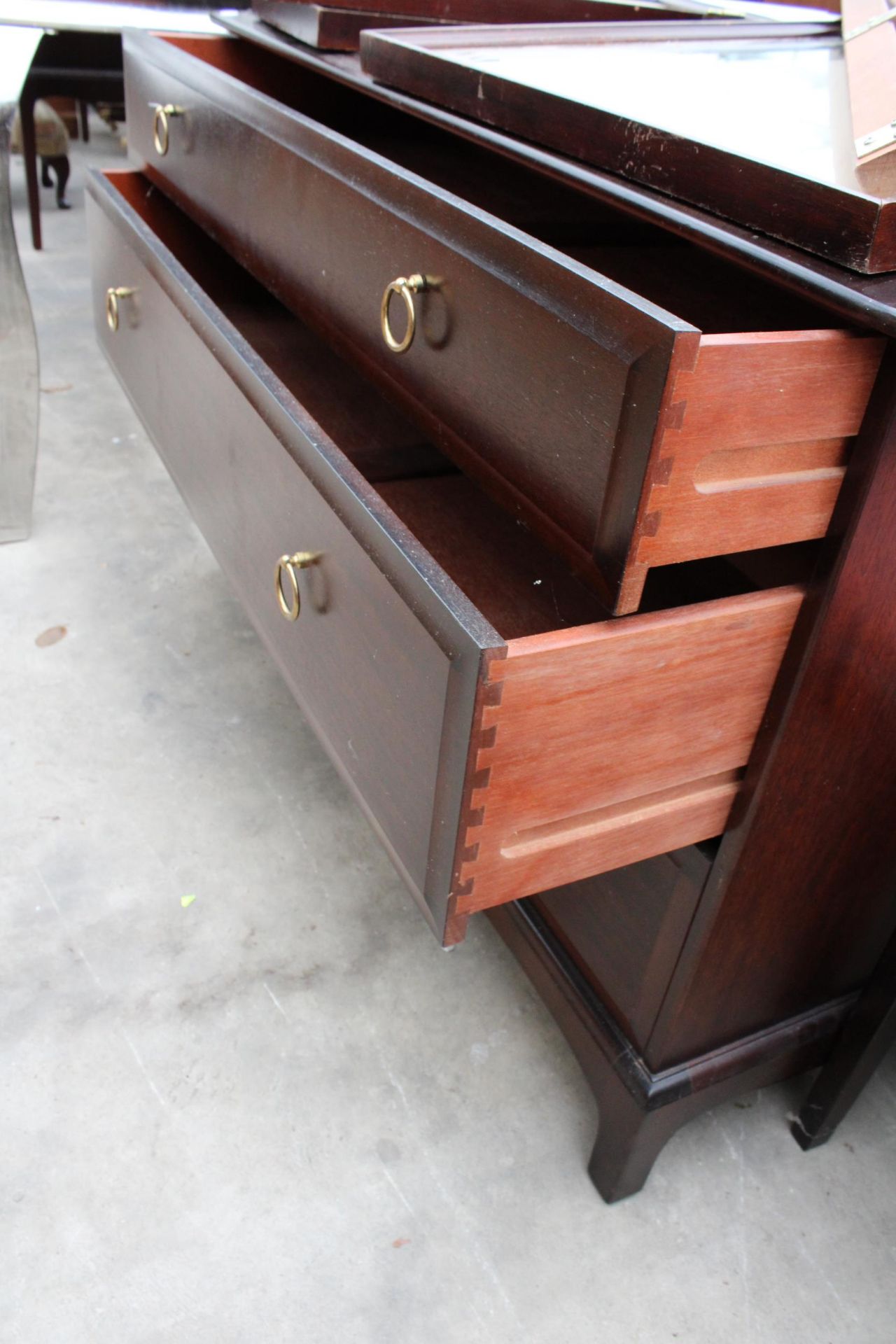 A STAG MINSTREL DRESSING TABLE AND STOOL 42" WIDE - Image 3 of 3