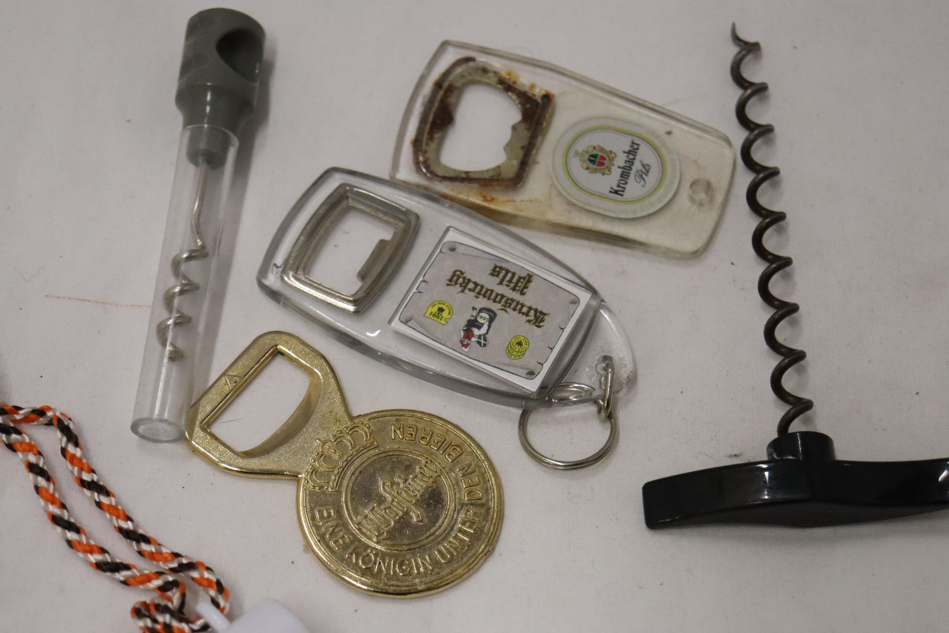 ELEVEN PIECES OF BREWERIANA TO INCLUDE CORKSCREWS, BOTTLE OPENERS, PENS AND A WHISTLE - Image 10 of 10