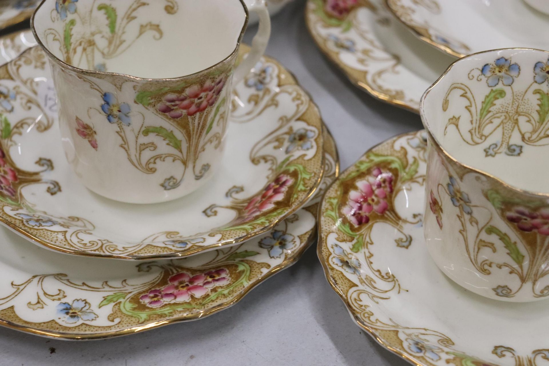 A LATE 18TH/EARLY 19TH CENTURY TEASET BY FRED B PEARCE & CO, LONDON, TO INCLUDE CAKE PLATES, A CREAM - Image 3 of 10