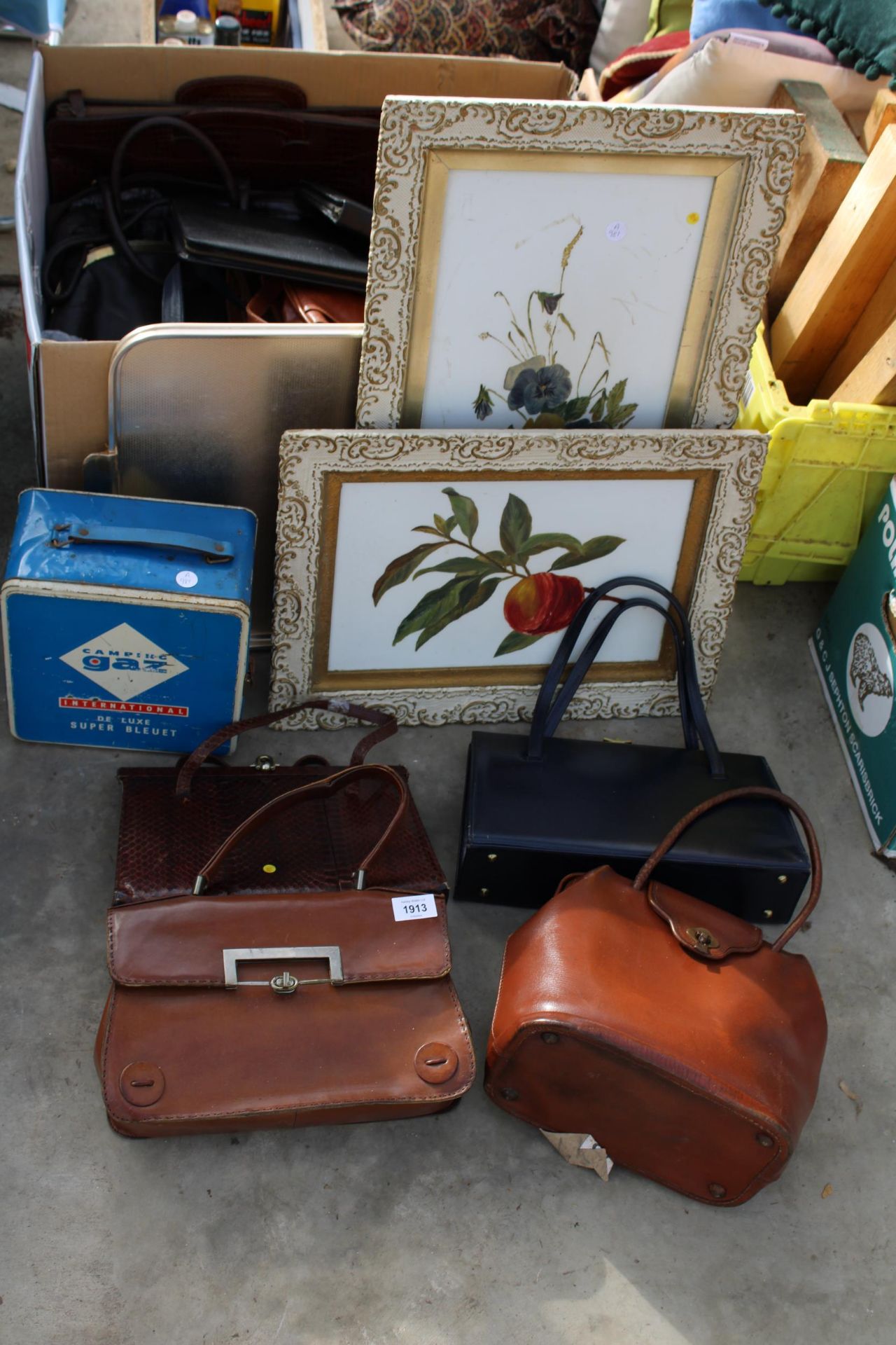 AN ASSORTMENT OF ITEMS TO INCLUDE LADIES HANDBAGS AND A CAMPING STOVE ETC