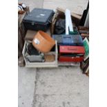 AN ASSORTMENT OF HOUSEHOLD CLEARANCE ITEMS