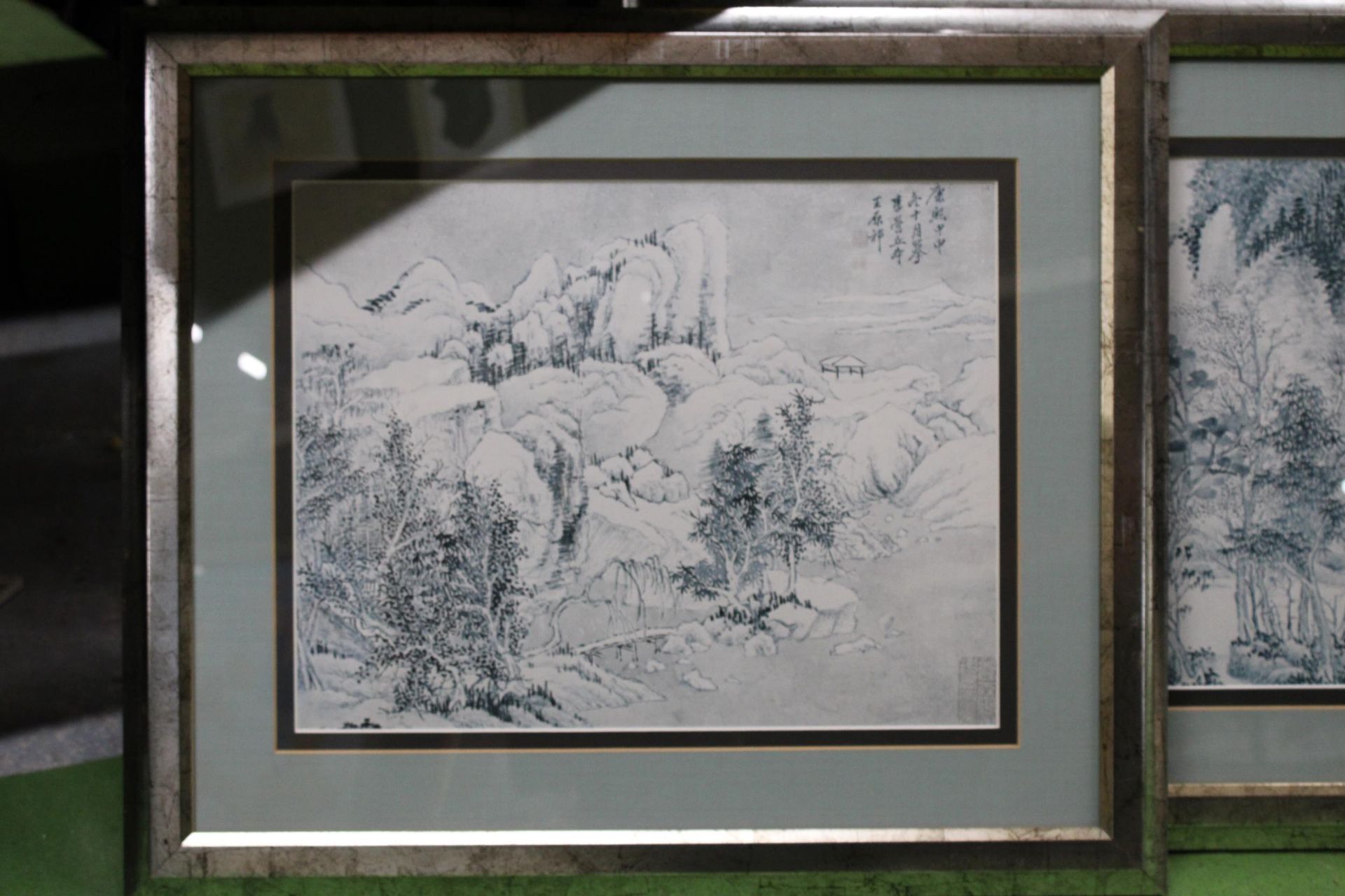A PAIR OF FRAMED ORIENTAL PRINTS - Image 2 of 3