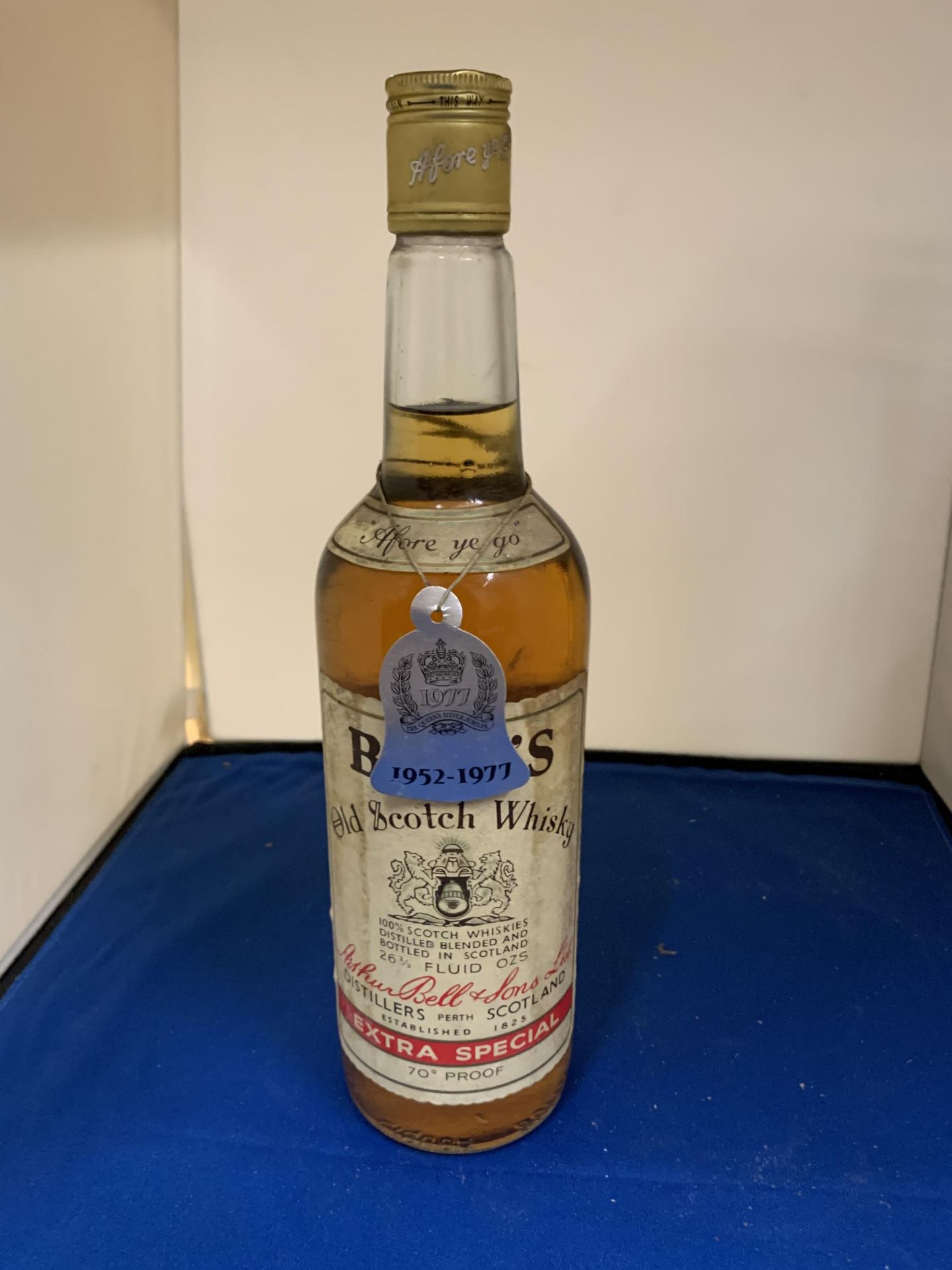 A BOTTLE OF BELLS EXTRA SPECIAL 70% SCOTCH WHISKY