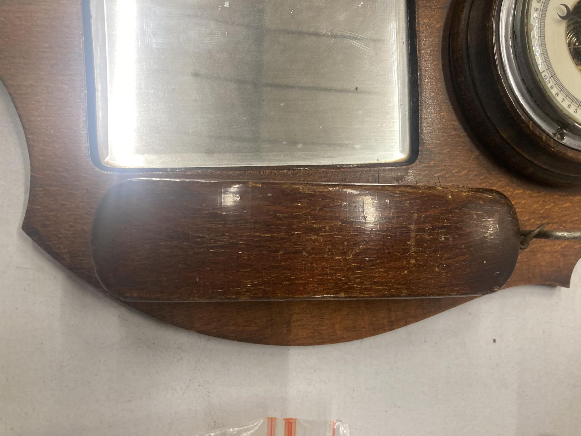 A VINTAGE OAK HALL MIRROR WITH BAROMETER AND BRUSH - Image 3 of 4