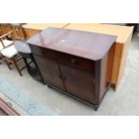 A REPRODUCTION MAHOGANY AND CROSSBANDED STRONGBOW SIDEBOARD, 36" WIDE