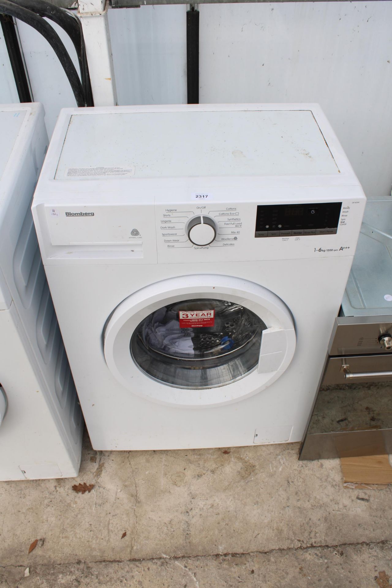 A WHITE BLOMBERG 6KG WASHING MACHINE