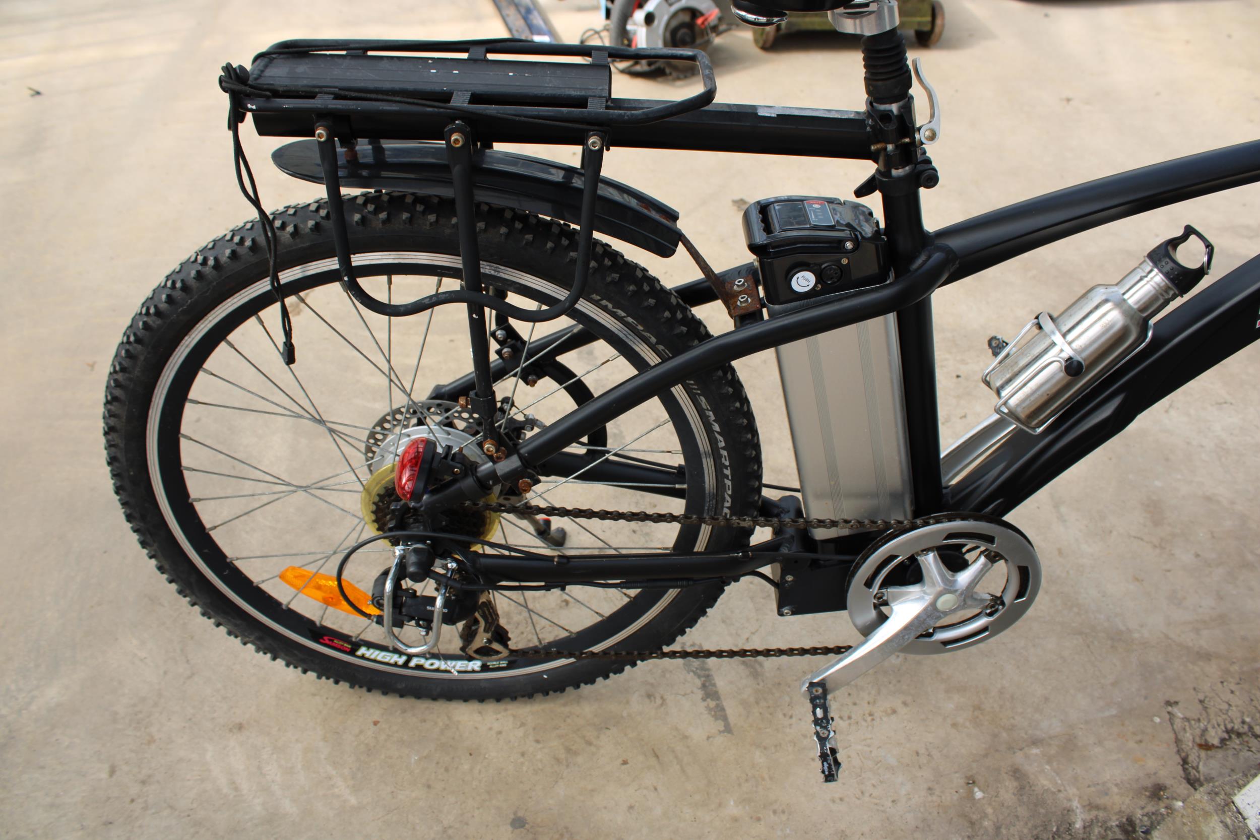 A DR.BIKE ELECTRIC ASSISTED GENTS MOUNTAIN BIKE WITH FRONT SUSPENSION, DISC BRAKES AND 6 SPEED - Image 7 of 7