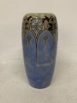 A ROYAL DOULTON LAMBETH VASE BY FLORRIE JONES HEIGHT 10"