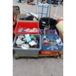 AN ASSORTMENT OF HOUSEHOLD CLEARANCE ITEMS