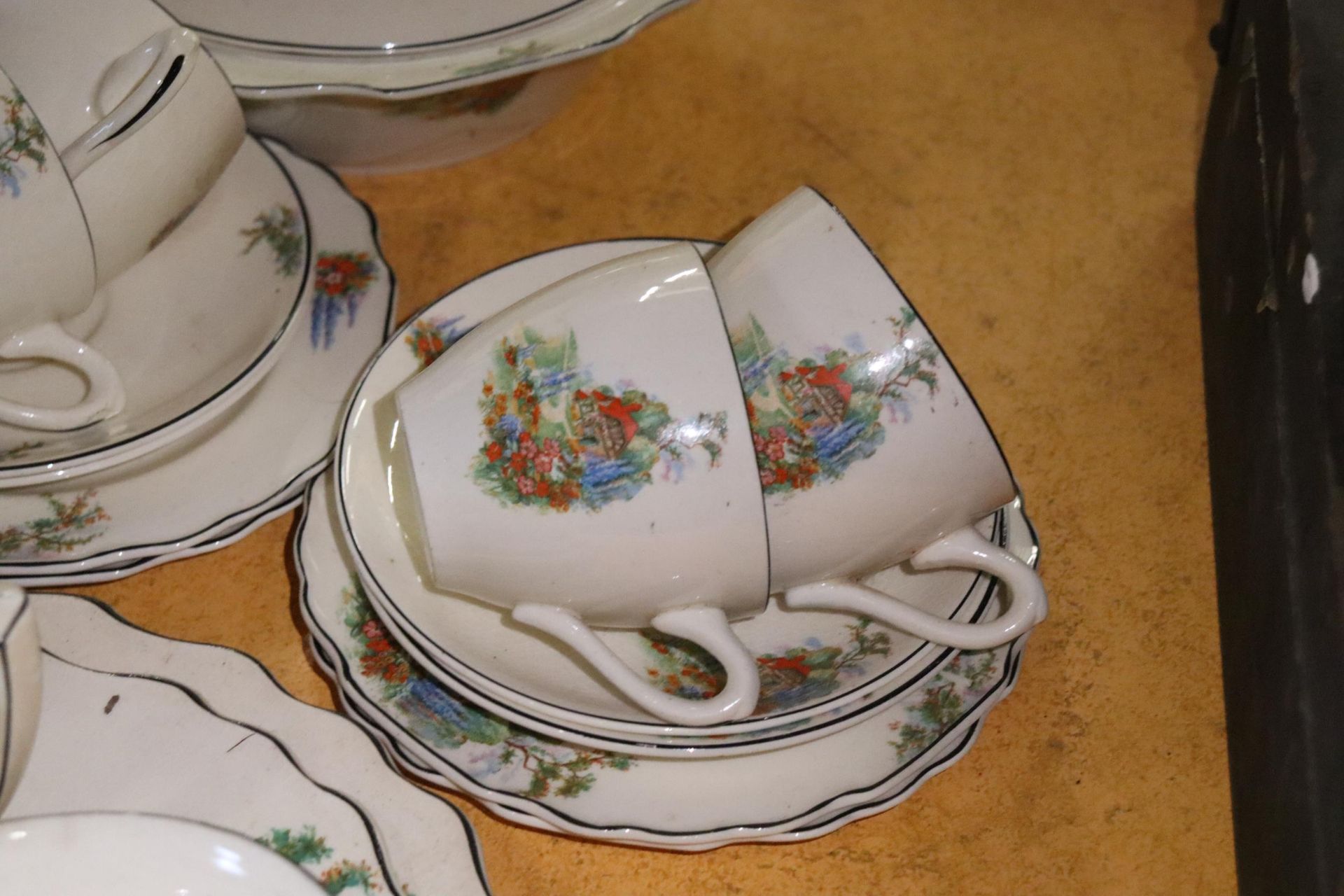 A MYOTT STAFFORDSHIRE DINNER SERVICE TO INCLUDE TUREENS, BOWLS, SAUCE BOAT, PLATES, ETC., - Image 4 of 10