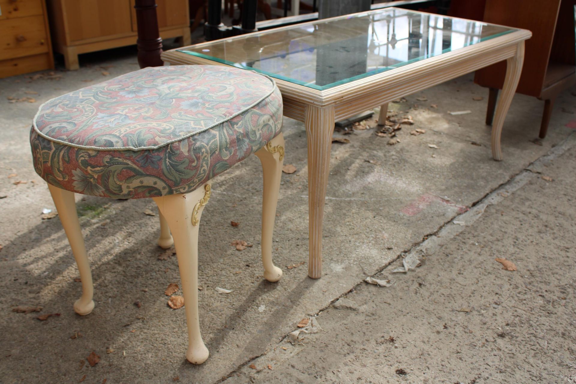 A LIMED COFFEE TABLE WITH GLASS TOP AND A STOOL ON CABRIOLE LEGS - Image 2 of 2