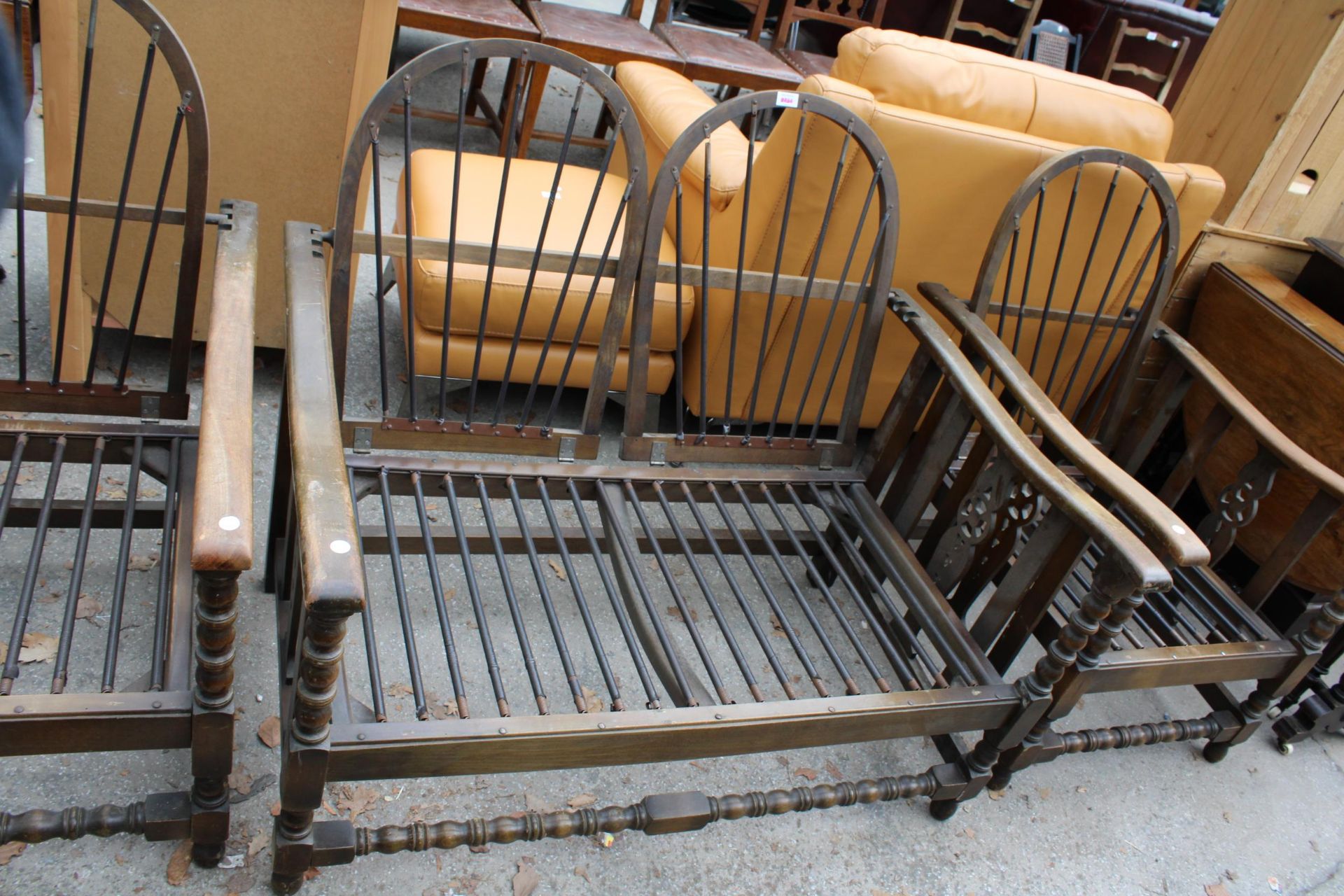 A MID 20TH CENTURY COTTAGE THREE PIECE SUITE WITH RECLINER BACKS, TURNED UPRIGHT AND WHEEL SIDE - Image 3 of 3