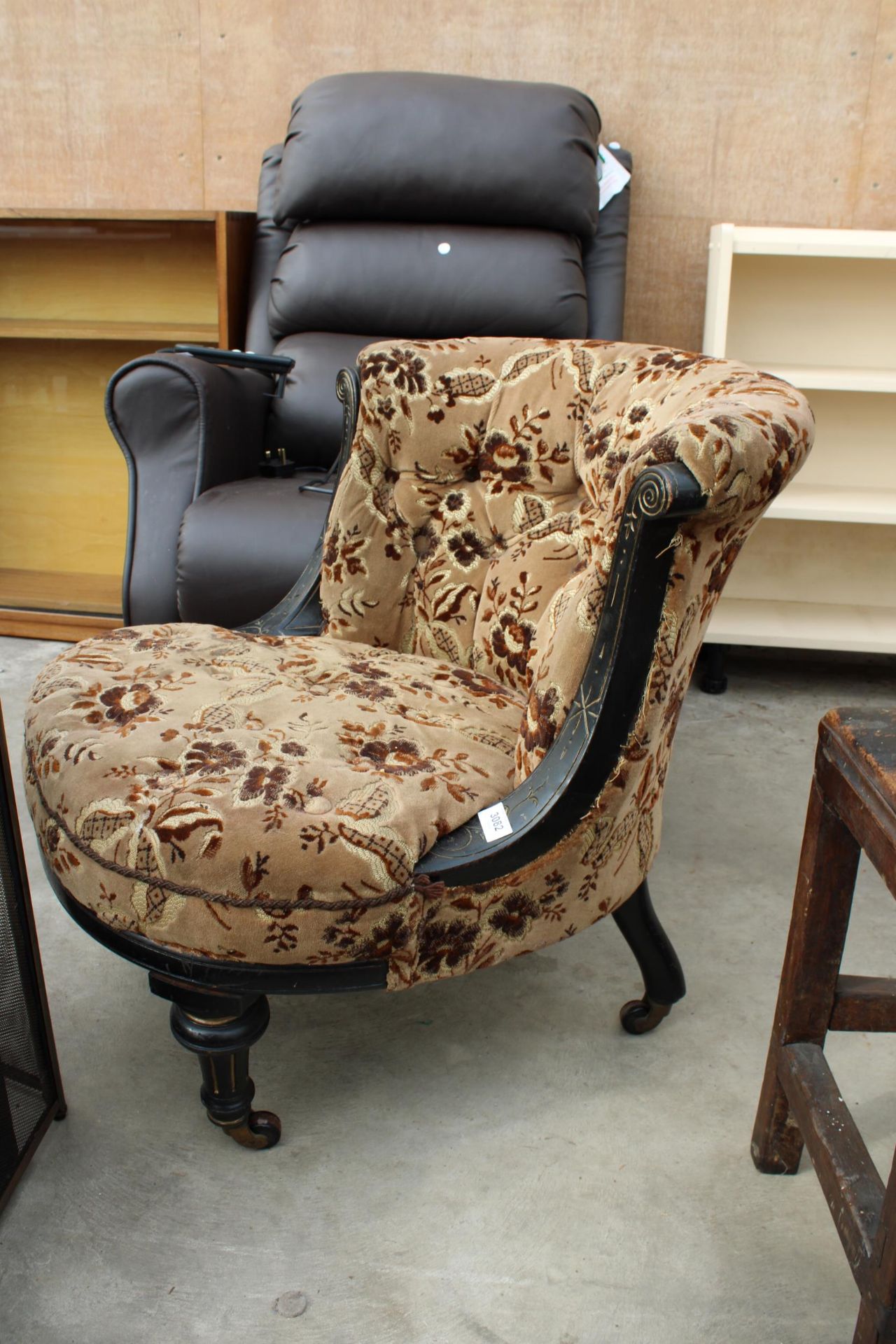 A VICTORIAN EBONISED NURSING CHAIR ON TURNED AND FLUTED LEGS - Image 2 of 3