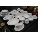 A ROYAL WORCESTER 'FORGET ME NOT' DINNER SERVICE TO INCLUDE VARIOUS SIZES OF PLATES, BOWLS,