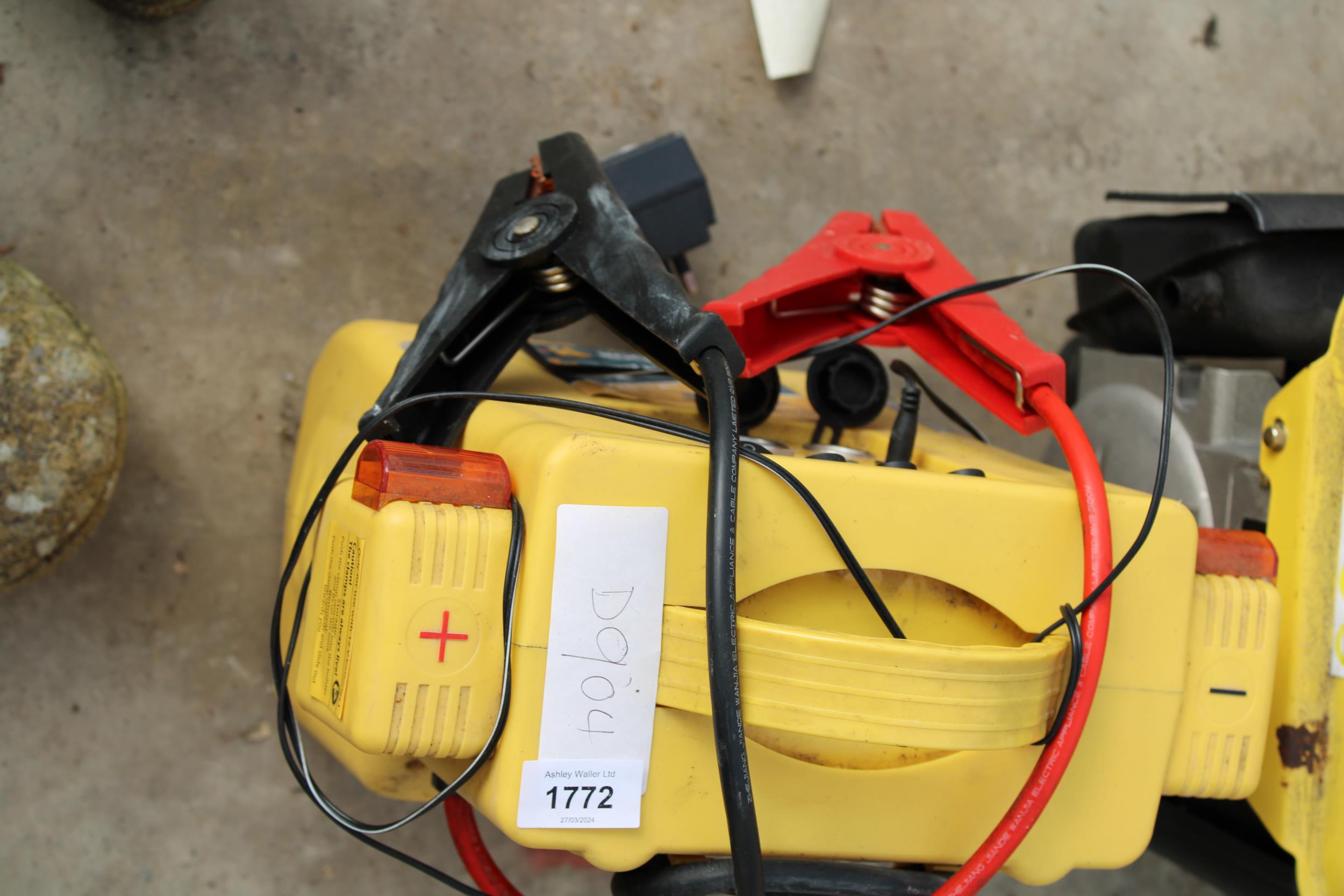 A JUMP START BATTERY CHARGER PACK - Image 2 of 2