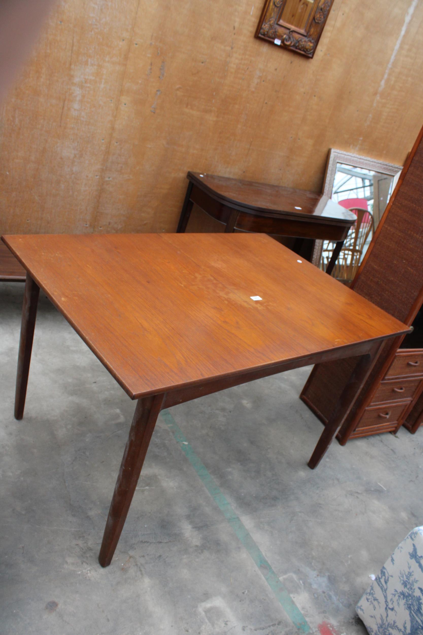 A RETRO TEAK EXTENDING DINING TABLE 48" X 33" (LEAF 18")