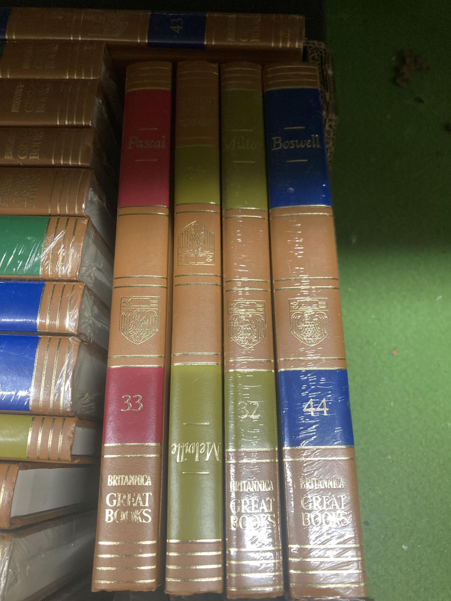A FULL SET OF BRITANNICA GREAT HARDBACK BOOKS TO INCLUDE ARCHIMEDES, PLUTARCH, TOLSTOY AND MARX. - Image 3 of 10