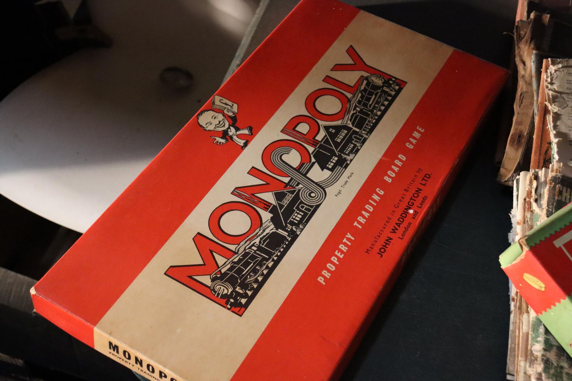TWO VINTAGE GAMES TO INCLUDE MONOPOLY AND DRAUGHTS - Image 4 of 8