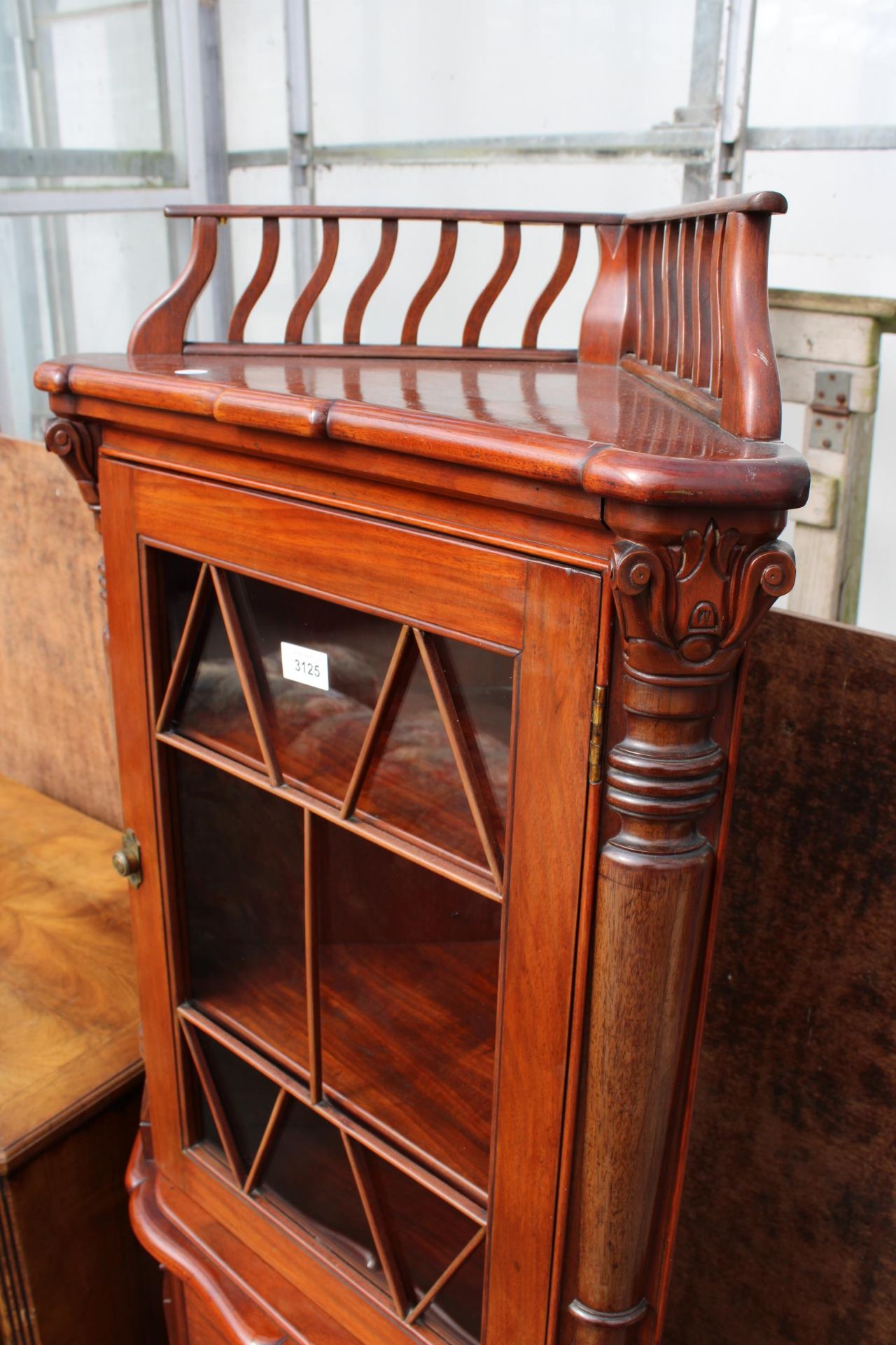 A 19TH CENTURY STYLE MAHOGANY GLAZED CORNER CUPBOARD WITH GALLERIED TOP, THE BASE ENCLOSING PULL OUT - Image 2 of 6