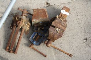 A VINTAGE WOOD VICE, A BENCH VICE AND A PIPE VICE