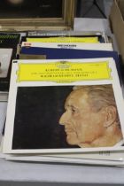 A COLLECTION OF VINTAGE CLASSICAL VINYL LP'S TO INCLUDE SCHUMANN, BEETHOVEN, ETC