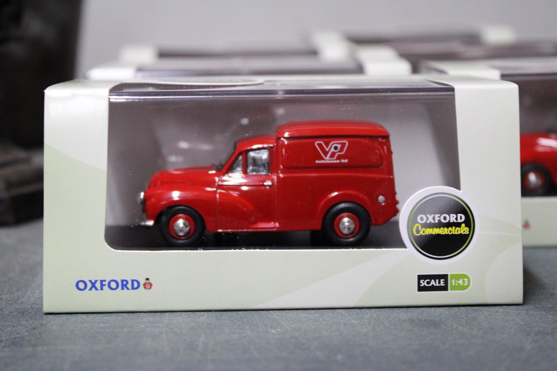 SIX OXFORD COMMERCIALS DIE-CAST VANS - AS NEW IN BOXES - Image 2 of 5