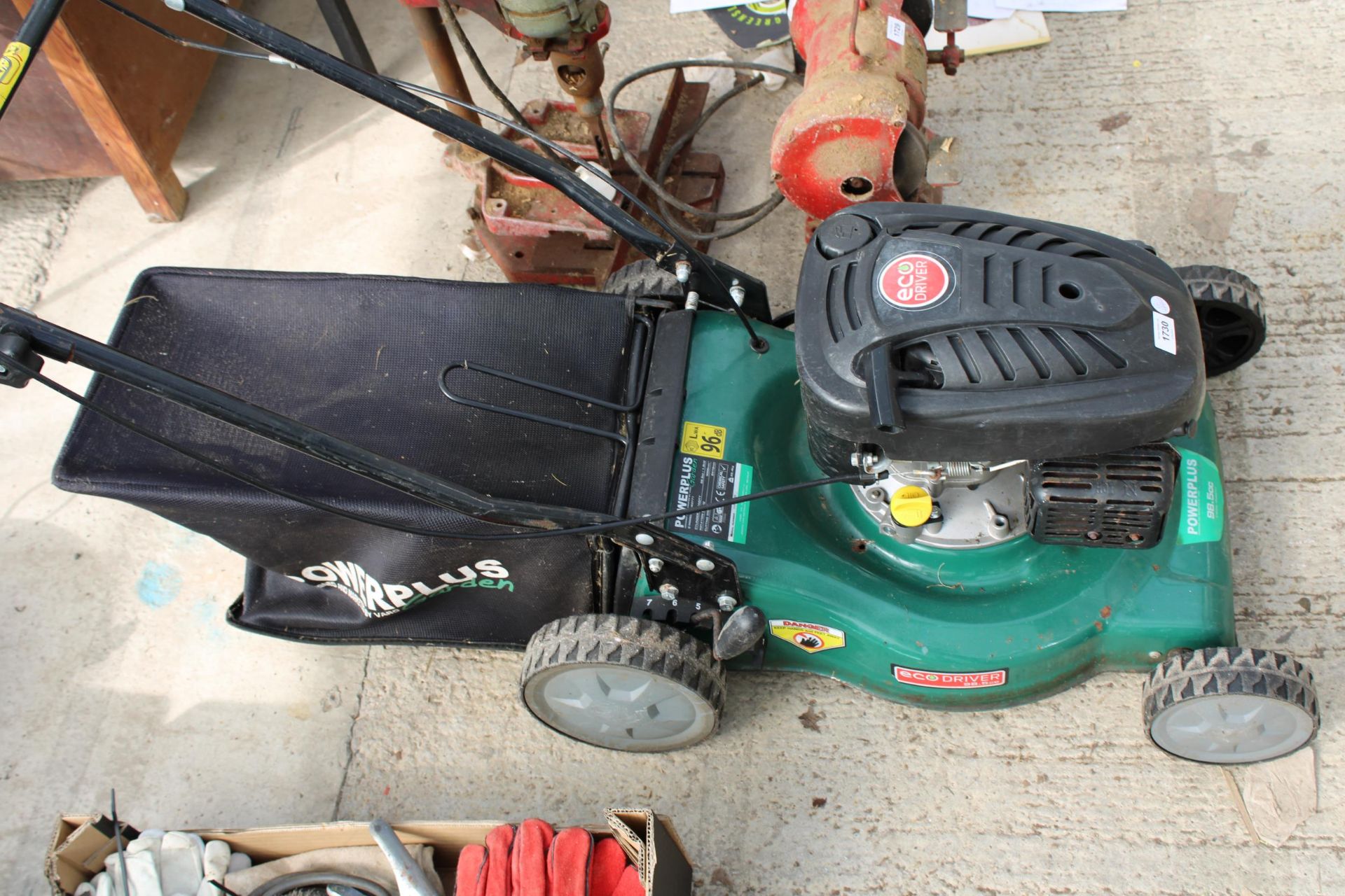 A POWERPLUS ECODRIVER PETROL LAWNMOWER WITH GRASS BOX - Image 2 of 3