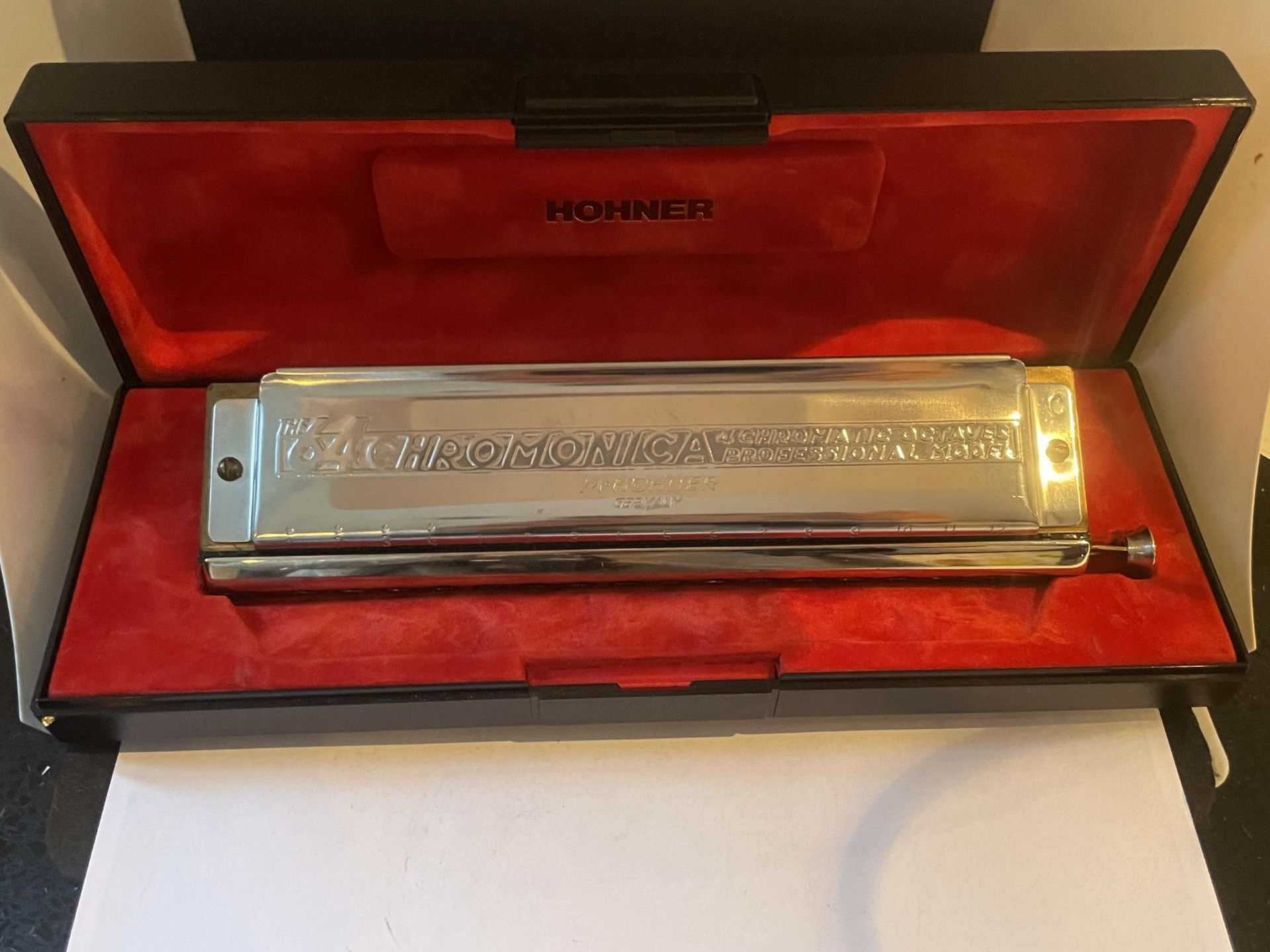 A HOHNER CHROMONICA 280C HARMONICA WITH ORIGINAL CASE