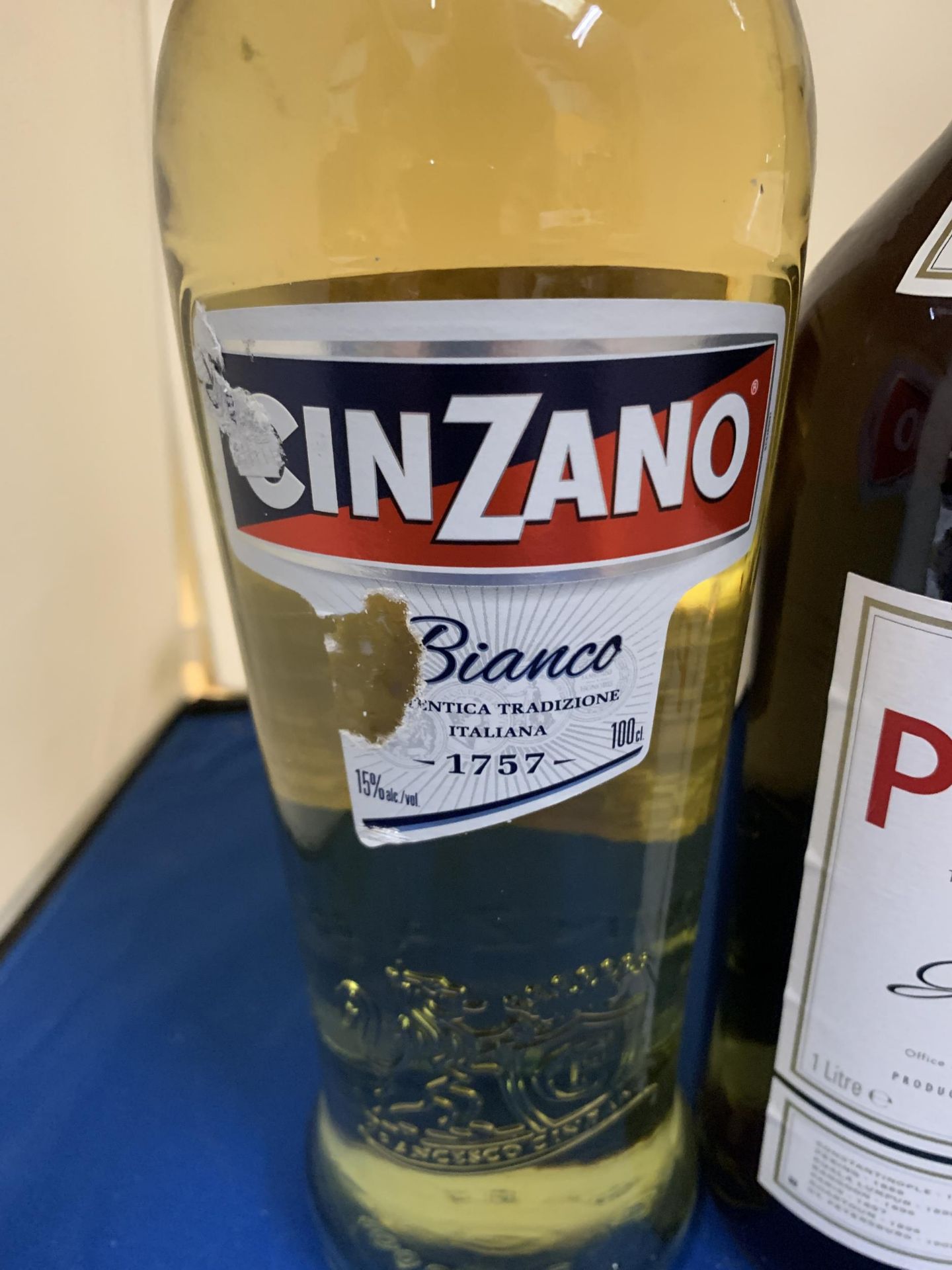 TWO BOTTLES TO INCLUDE A LITRE BOTTLE OF CINZANO AND A PIMMS NO.1 - Image 2 of 4