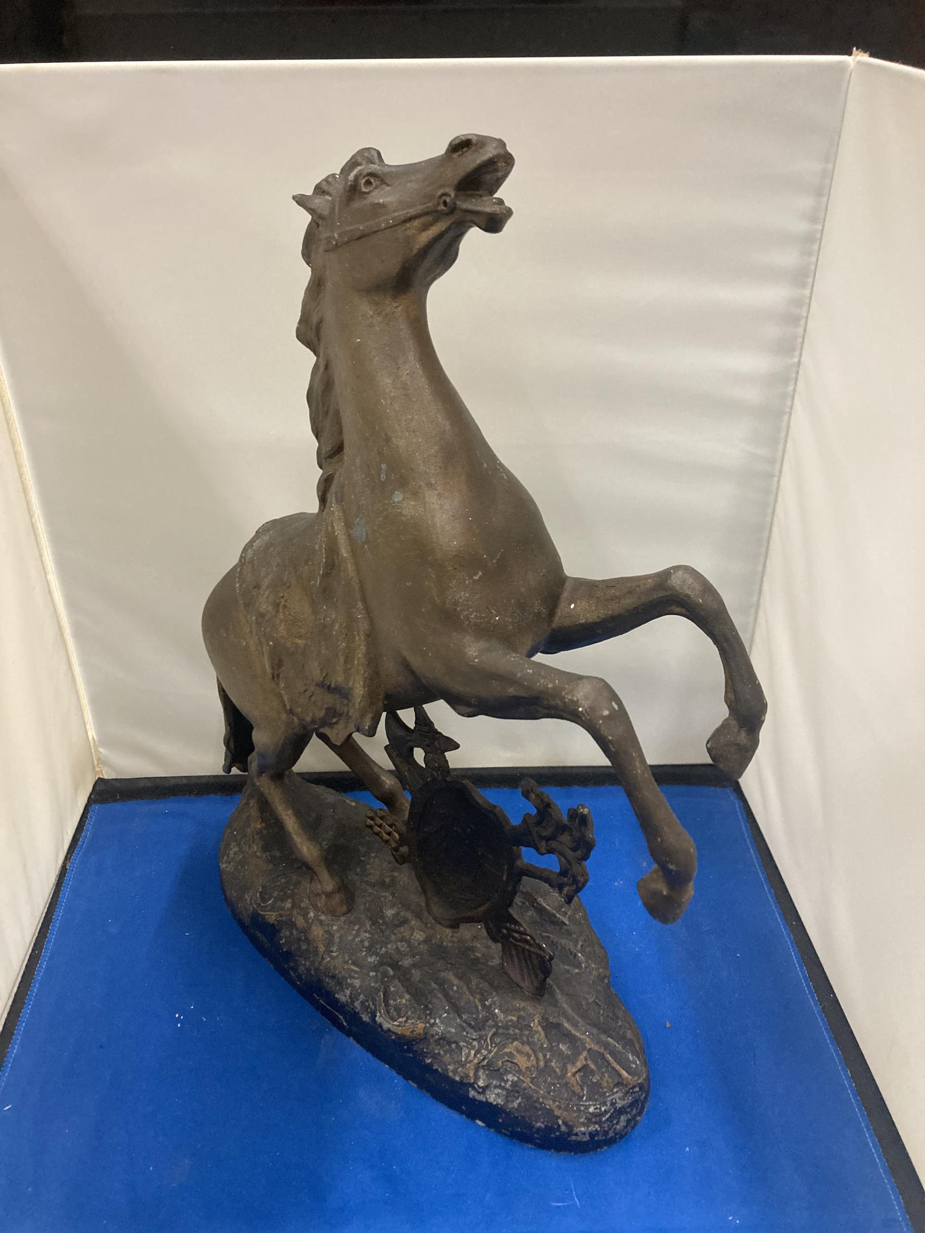 A VINTAGE SPELTRE HORSE REARING OVER A SHEILD - Image 2 of 5
