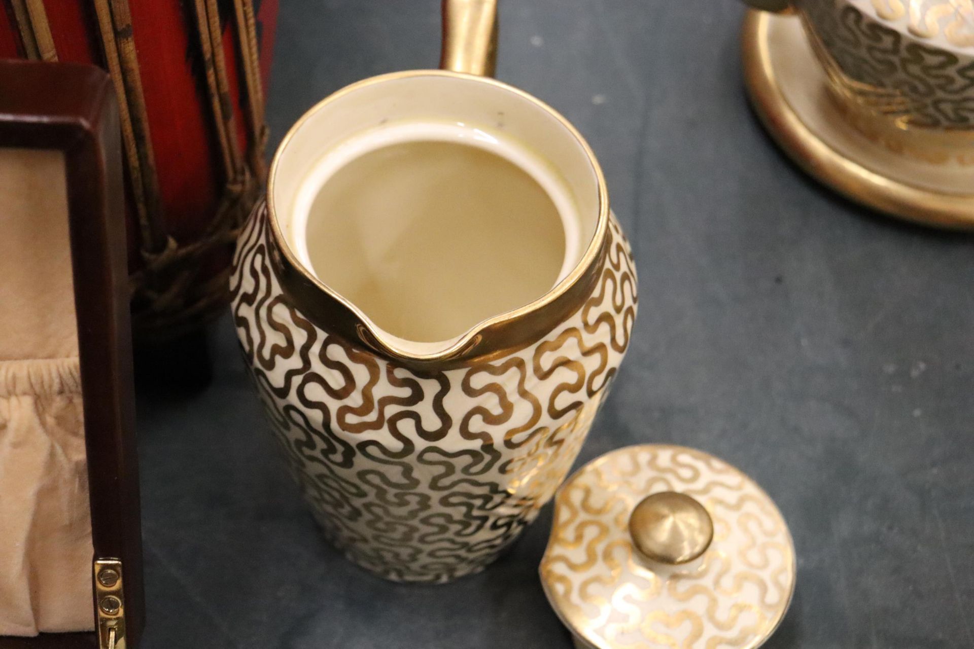 A GILT ROYAL WINTON TEAPOT, CREAM JUG AND SUGAR BOWL, ROYAL WORCESTER WATER JUG, PLUS A PATTERNED - Image 8 of 9