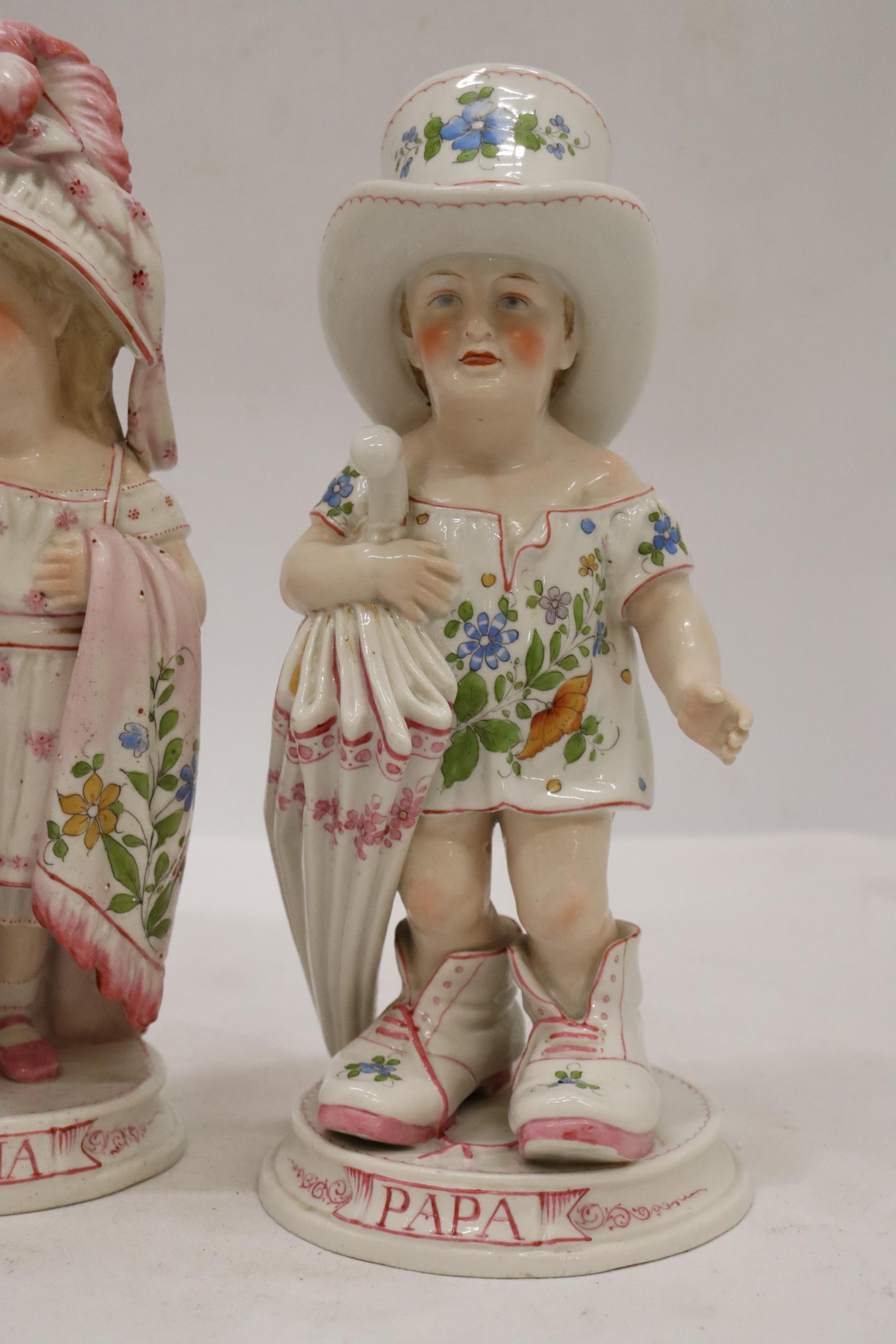 A PAIR OF ANTIQUE ORIGINAL GERMAN PORCELAIN FIGURES, 'MAMA' AND 'PAPA', GOOD COLOURS, HEIGHT - Image 3 of 8