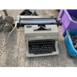 A RETRO OLIVETTI LINEA88 TYPEWRITER