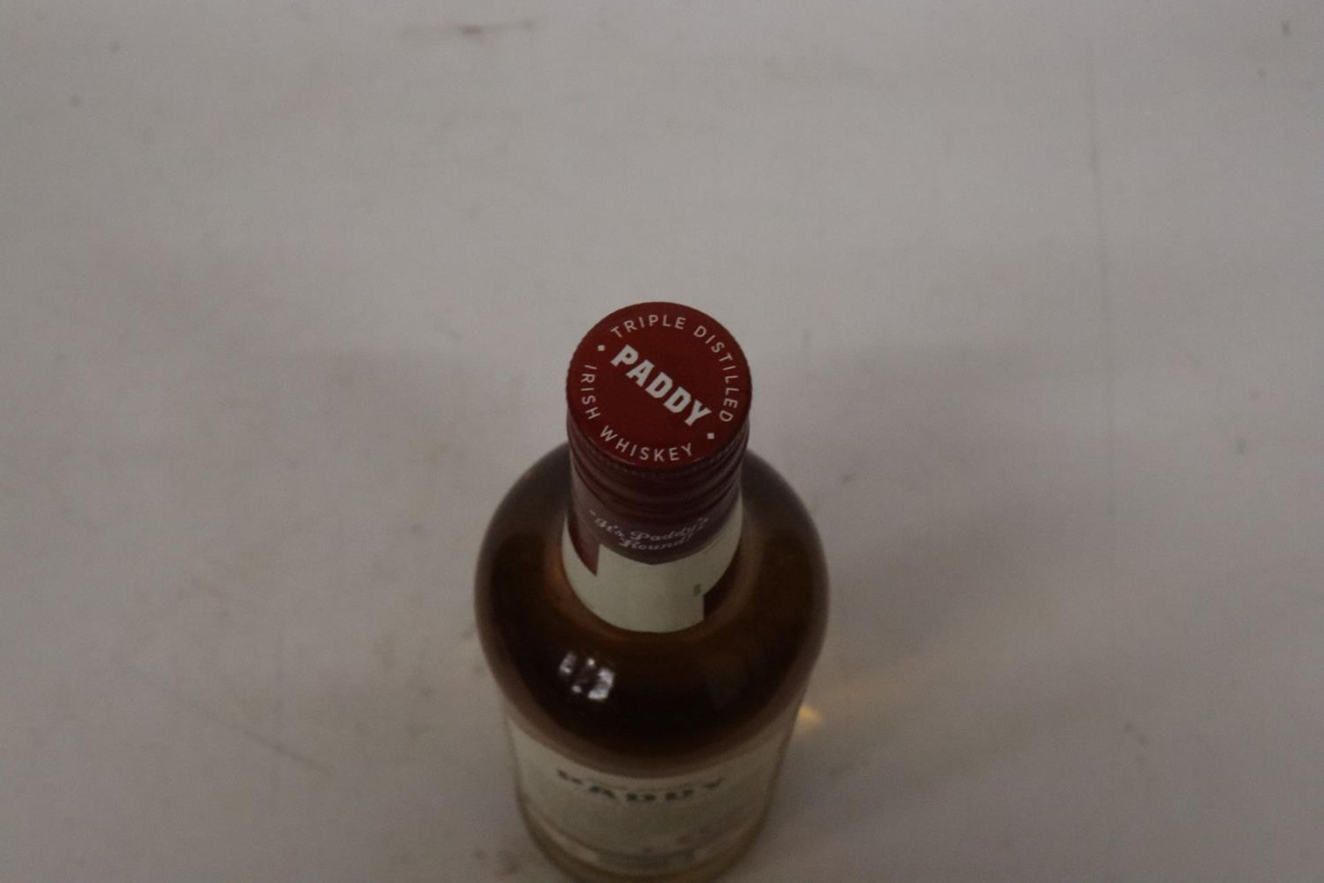 A 70CL BOTTLE OF PADDY IRISH WHISKY - Image 3 of 3