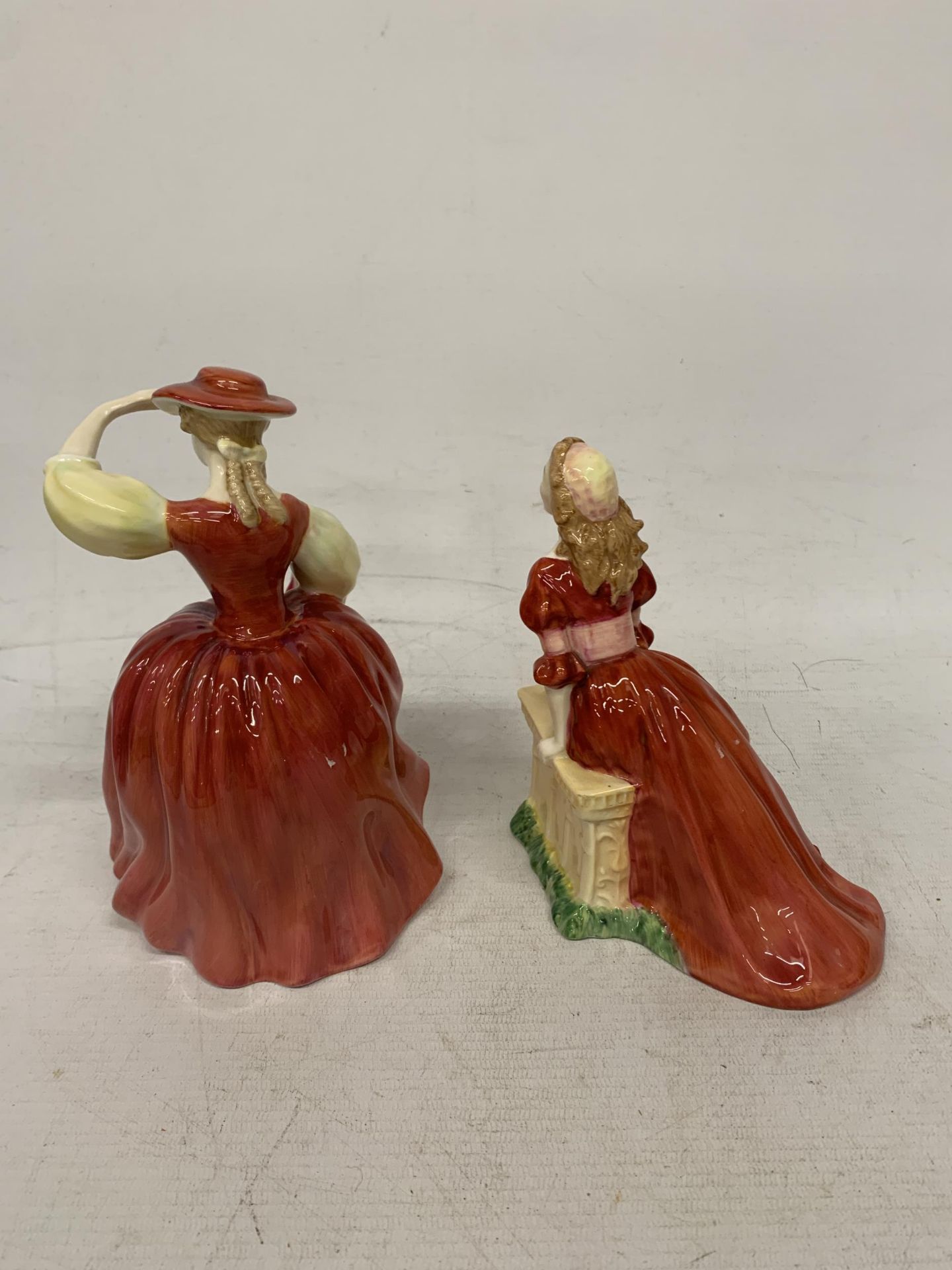 TWO ROYAL DOULTON FIGURINES "BUTTERCUP" AND "JUDITH" - Bild 2 aus 4