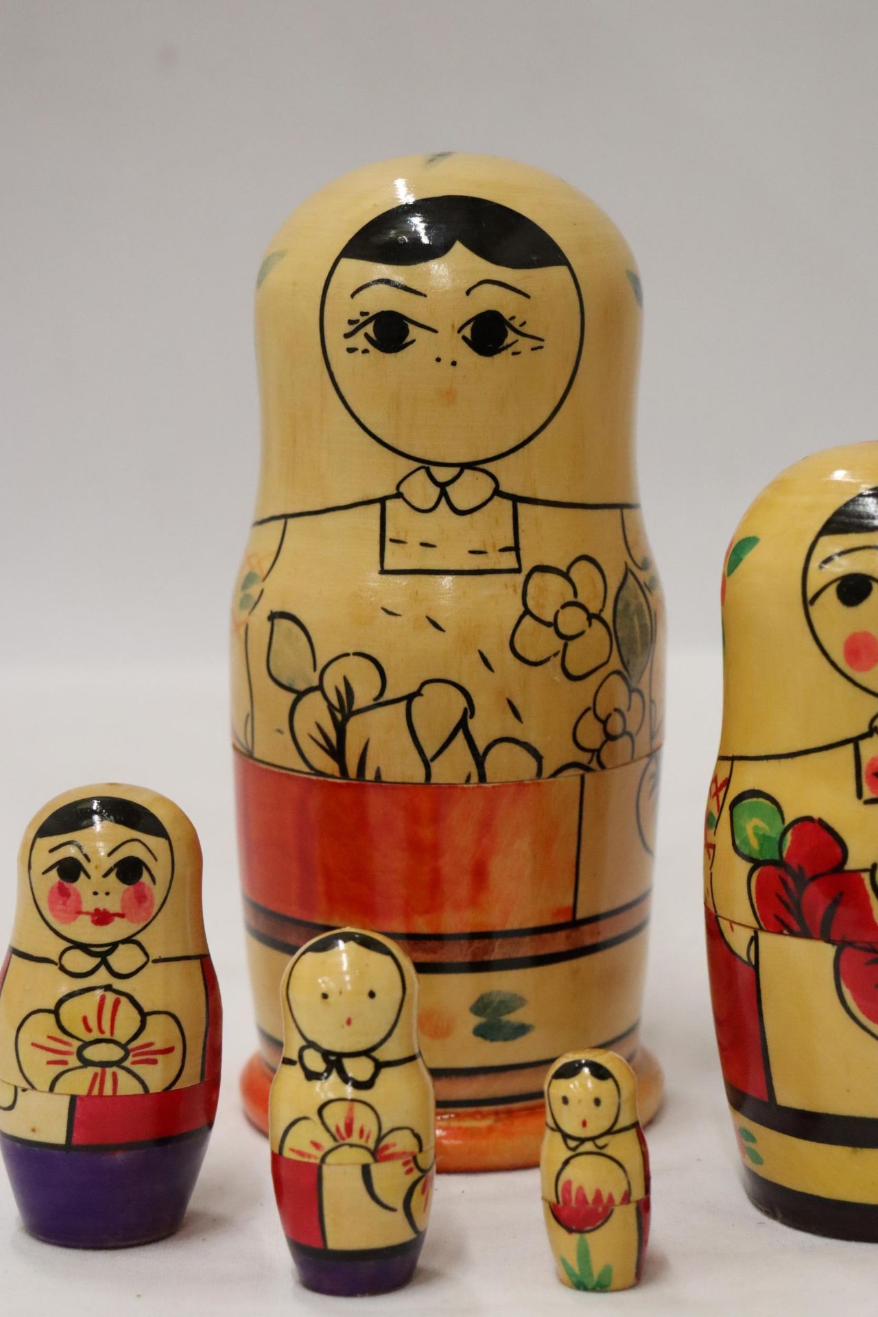A LARGE RUSSIAN NESTING DOLL - Image 4 of 7