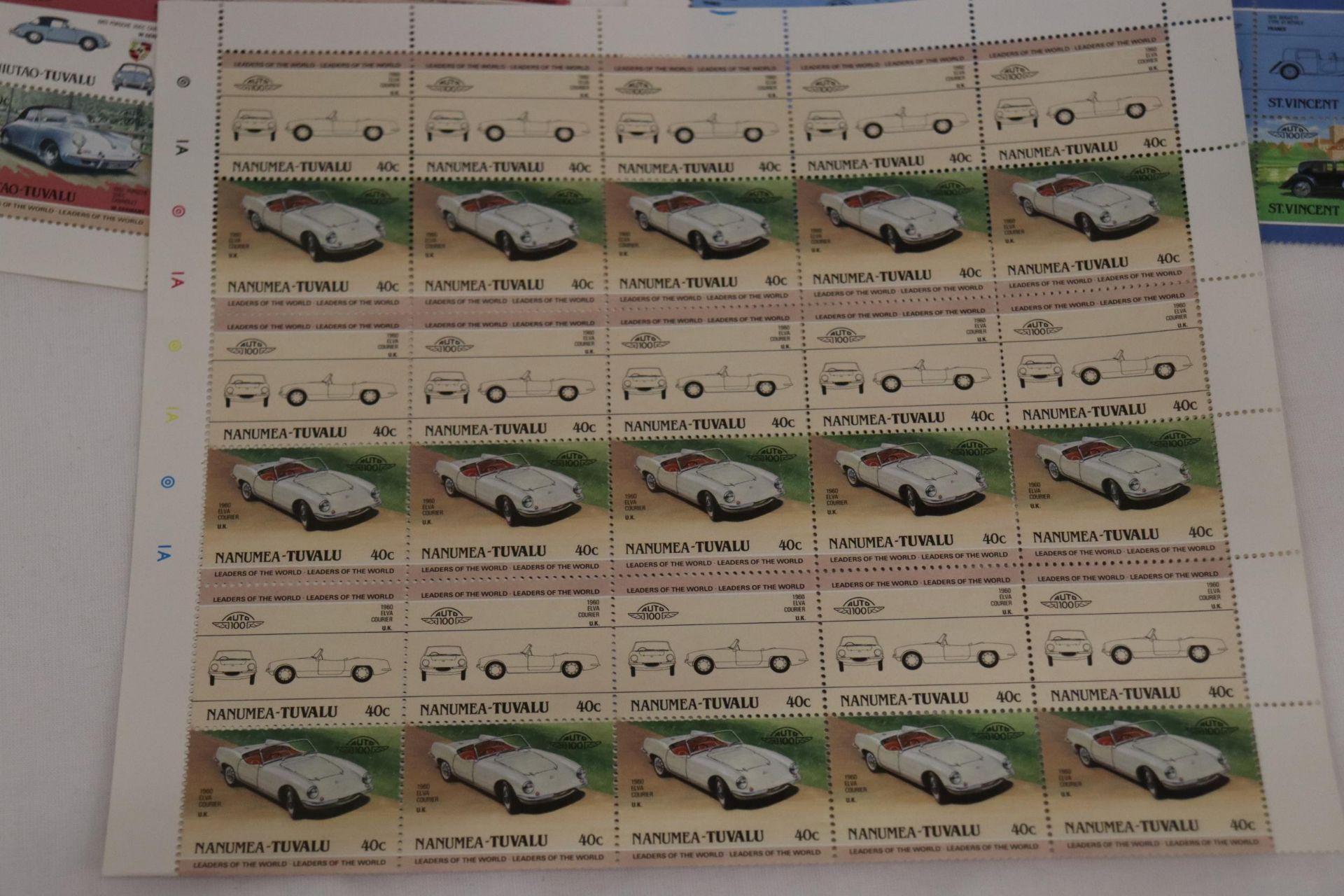 A COLLECTION OF FULL SHEETS OF CLASSIC CAR STAMPS - Bild 3 aus 7