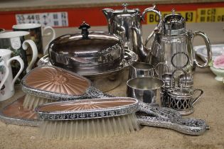 A QUANTITY OF SILVER PLATED ITEMS TO INCLUDE A MUFFIN DISH, TEAPOT AND HOT WATER JUG, SUGAR