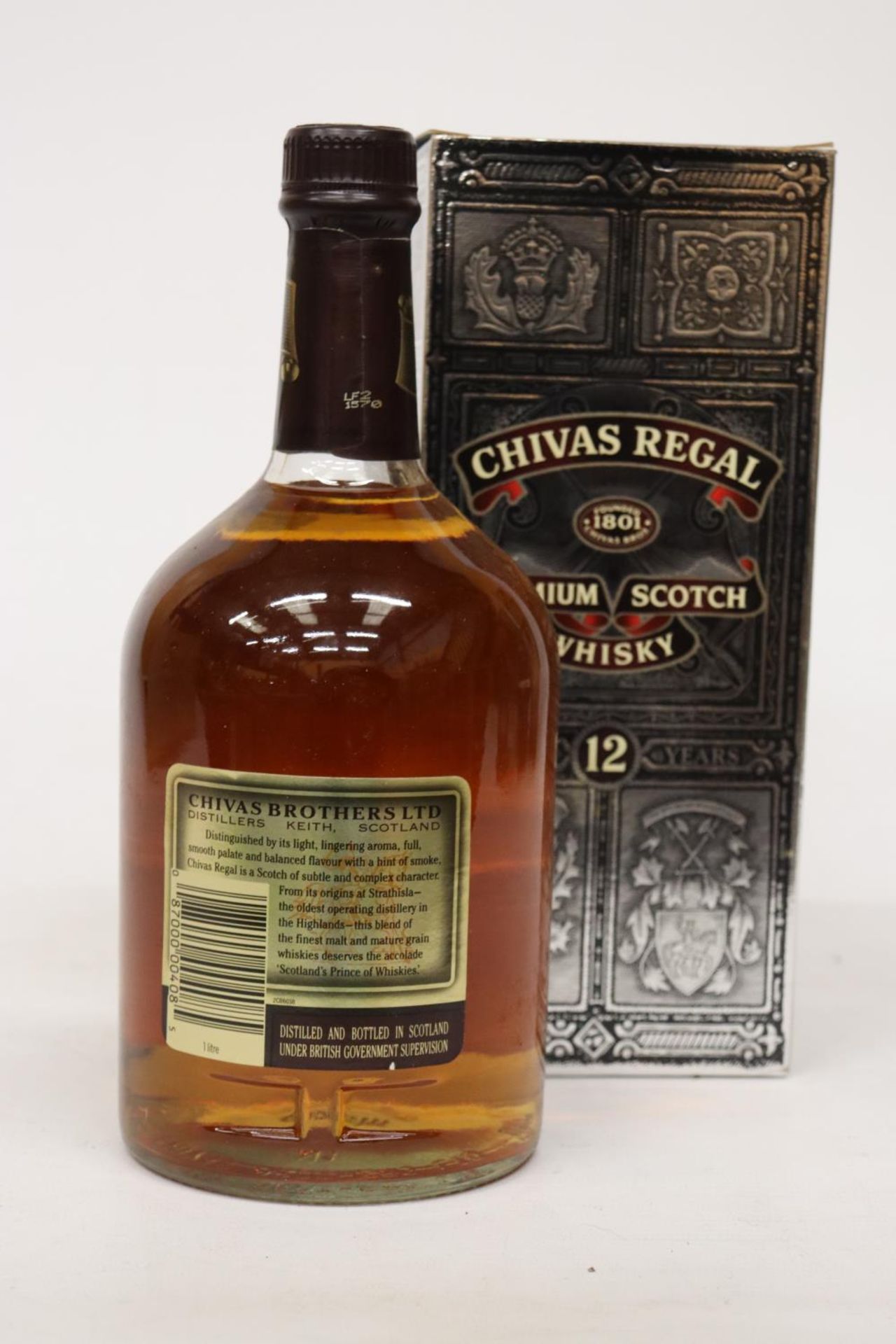 A BOTTLE OF CHIVAS REGAL 12 YEAR OLD WHISKY, BOXED - Image 2 of 5
