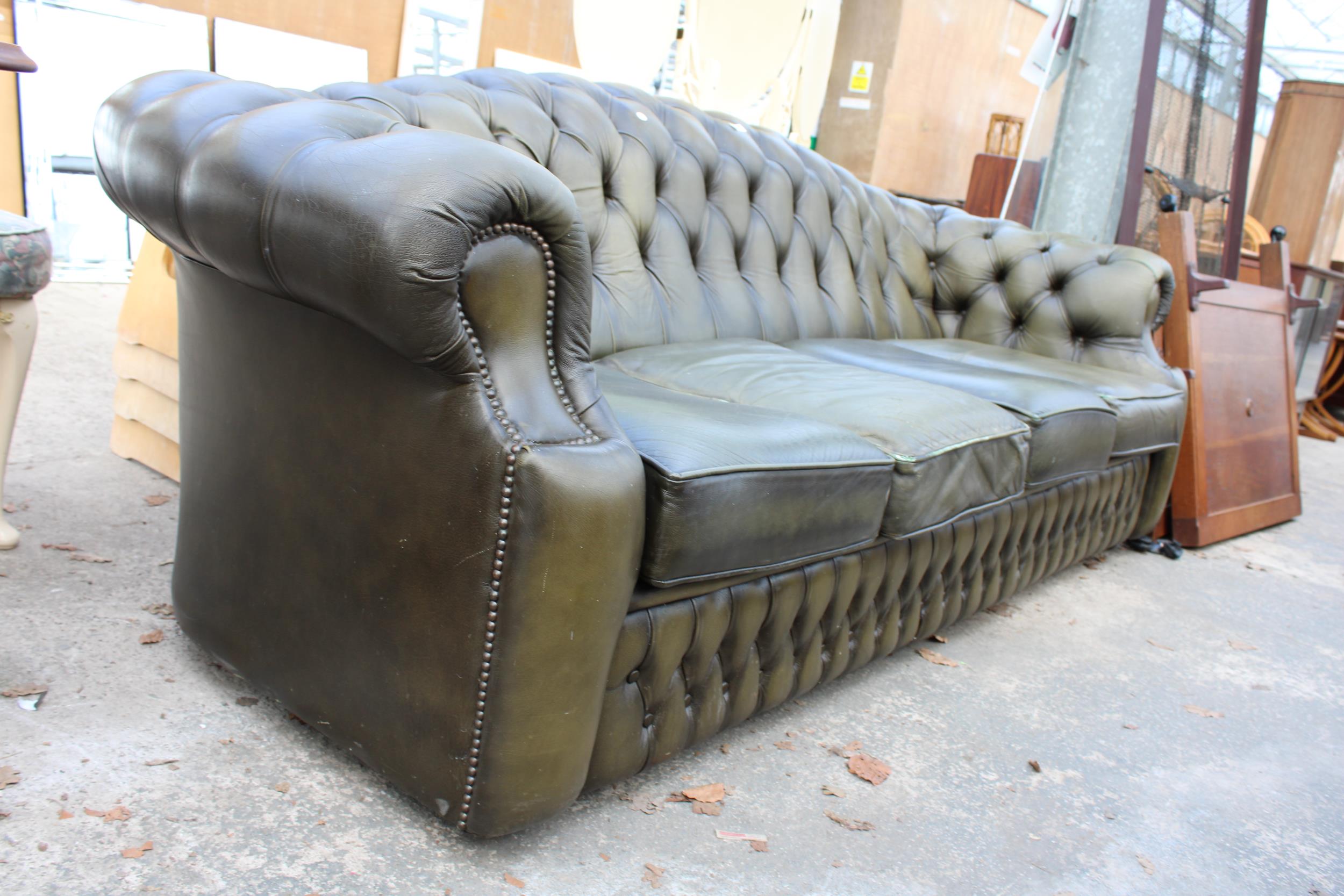 A GREEN LEATHER CHESTERFIELD FOUR SEATER SETTEE - Image 2 of 3
