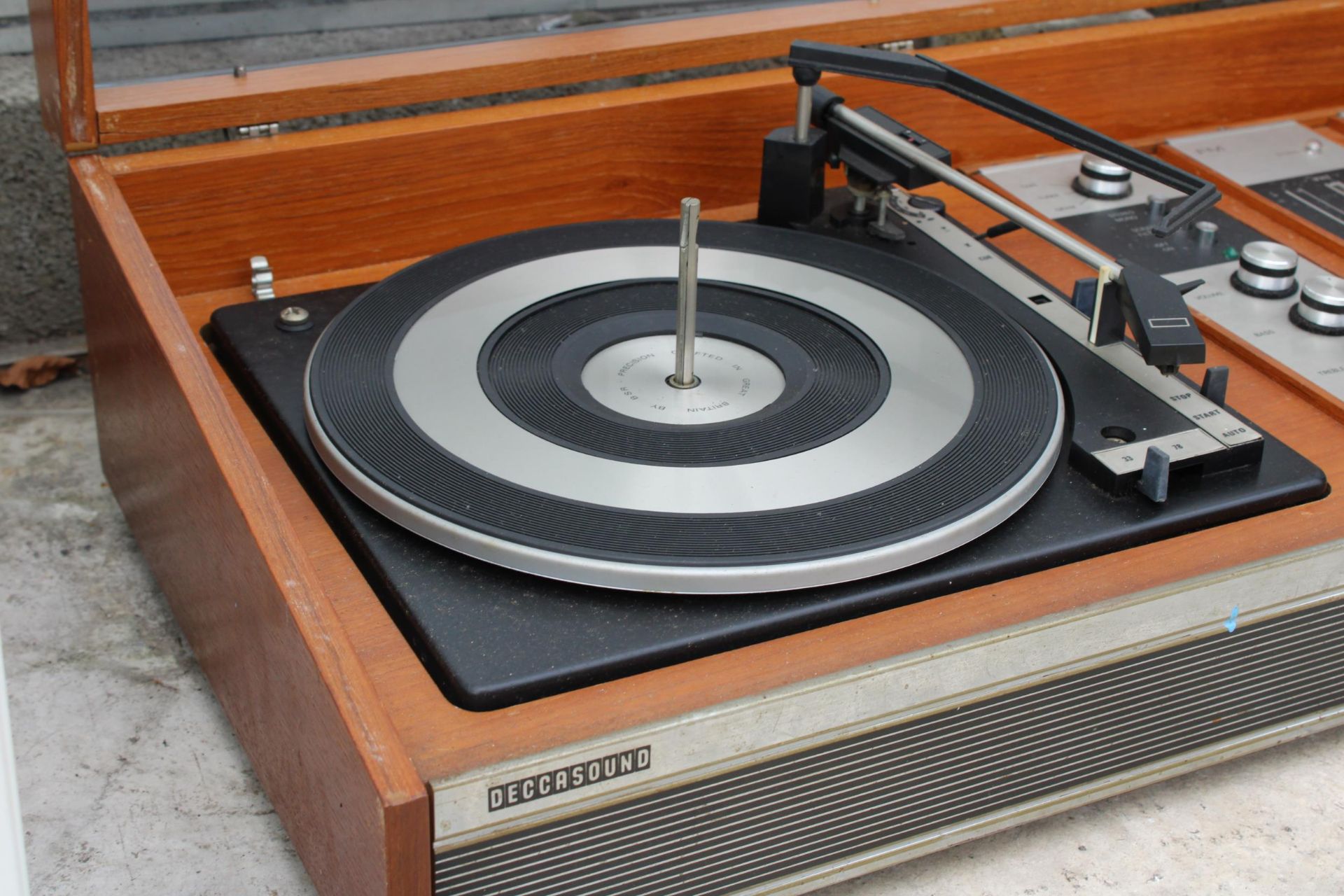 A VINTAGE DECCASOUND COMPACT TURNTABLE - Image 4 of 4