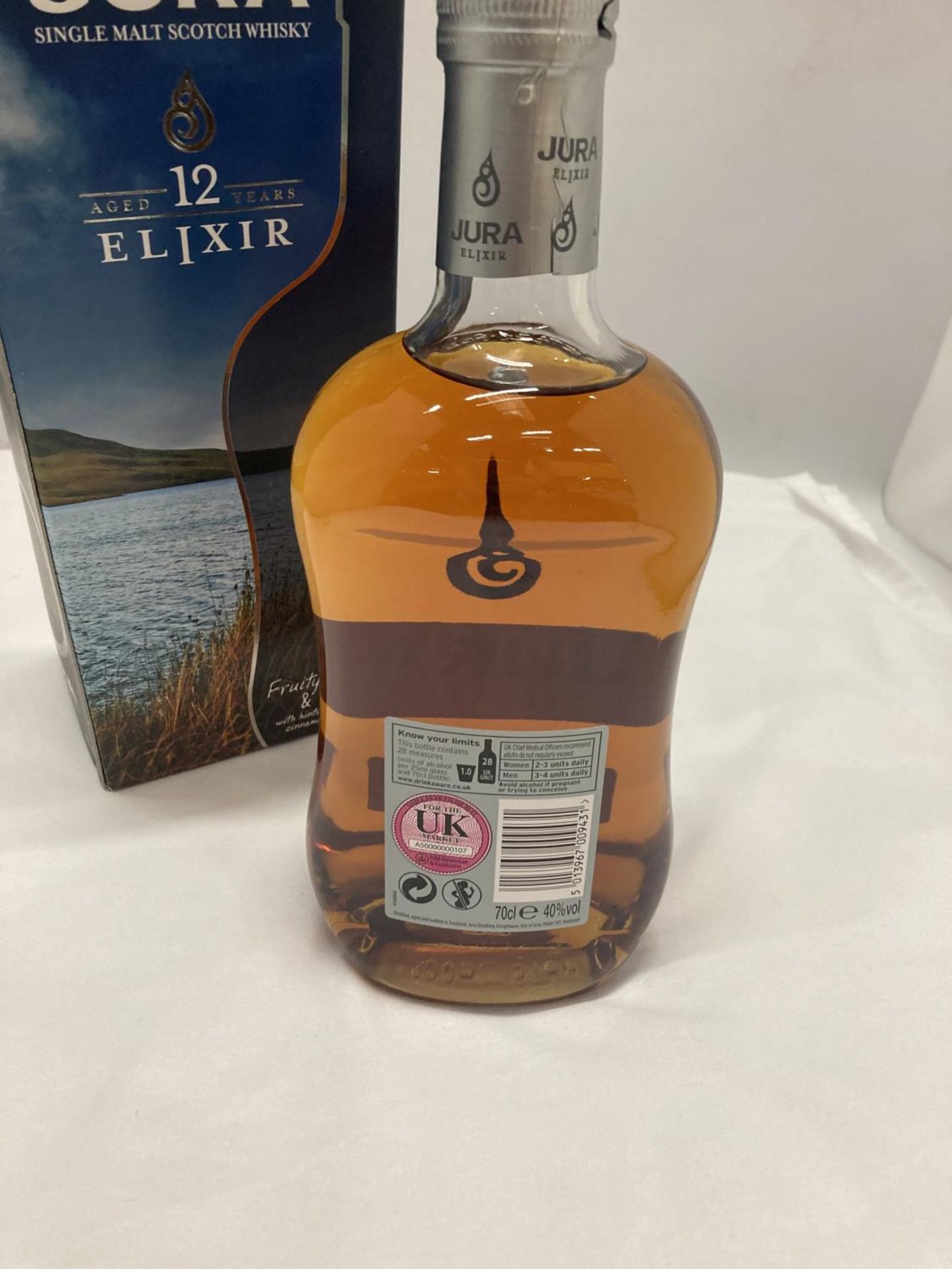 A BOTTLE OF JURA ELIXIR 12 YEAR OLD MALT WHISKY - Bild 3 aus 6