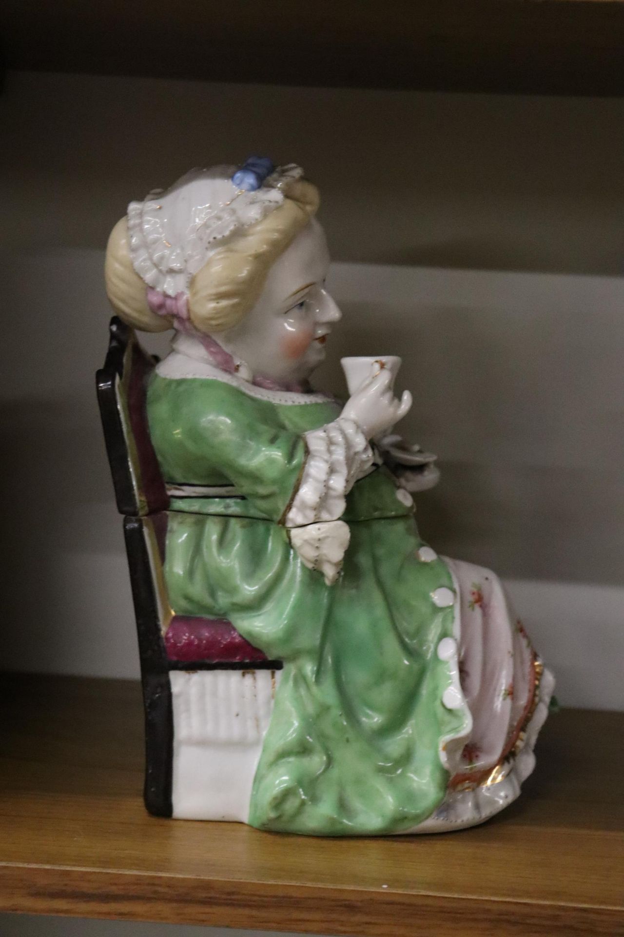 TWO VINTAGE ORIGINAL GERMAN TOBACCO JARS, A MAN AND A LADY WITH A CUP OF TEA, GOOD COLOURS, JOHN - Image 10 of 11