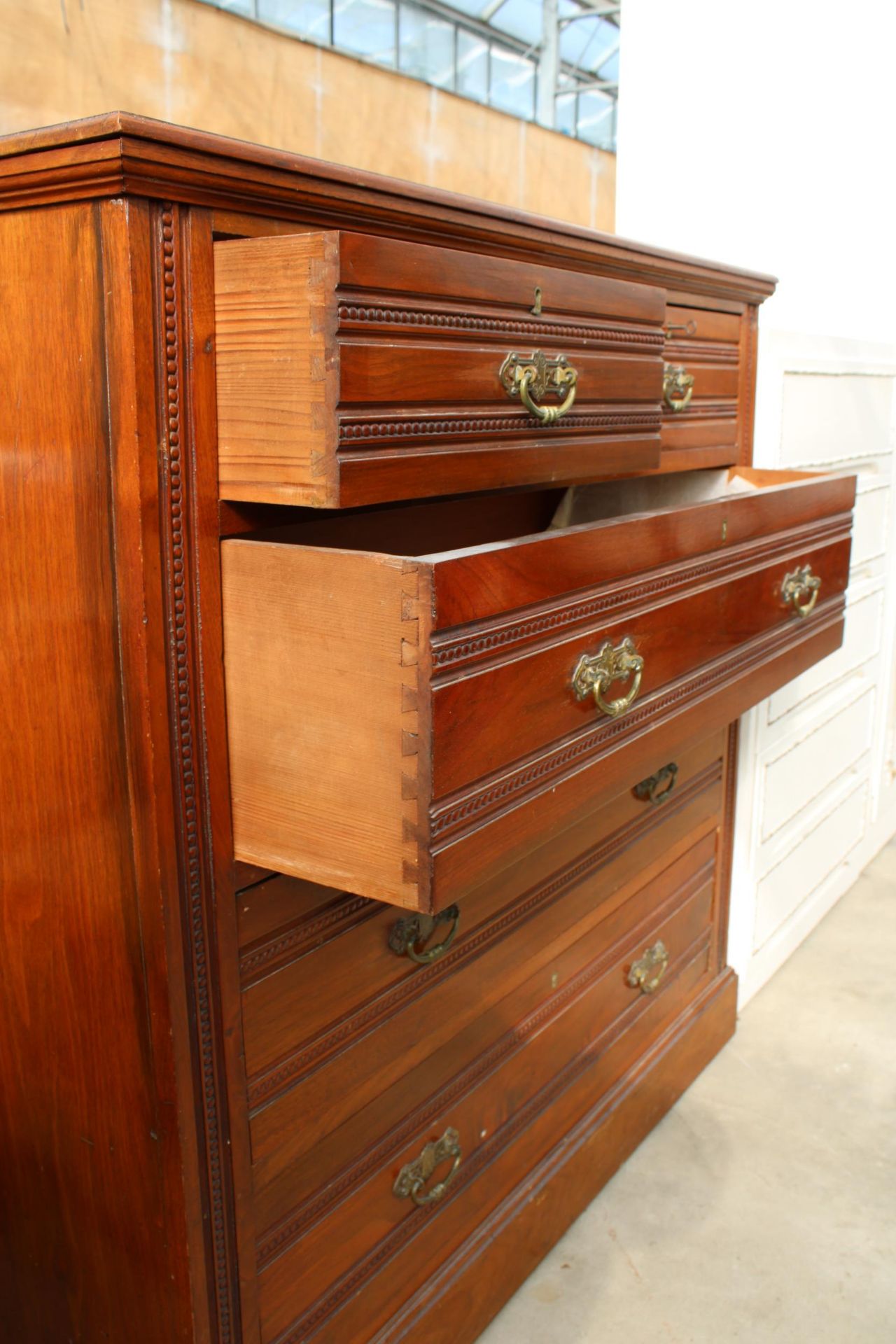 A LATE VICTORIAN MAHOGANY CHEST OF TWO SHORT AND THREE LONG DRAWERS WITH BRASS HANDLES 40" WIDE - Image 3 of 4
