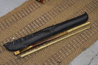 A MIDAS, REX WILLIAMS, SNOOKER CUE IN A SOFT CASE