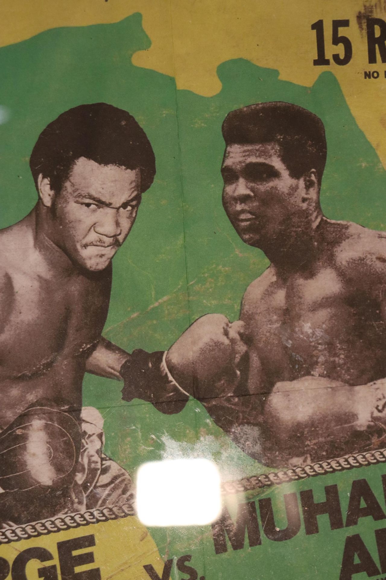 A MUHAMMAD ALI V GEORGE FOREMAN 'RUMBLE IN THE JUNGLE', POSTER WITH A PHOTOGRAPH TO THE BACK - Image 2 of 4