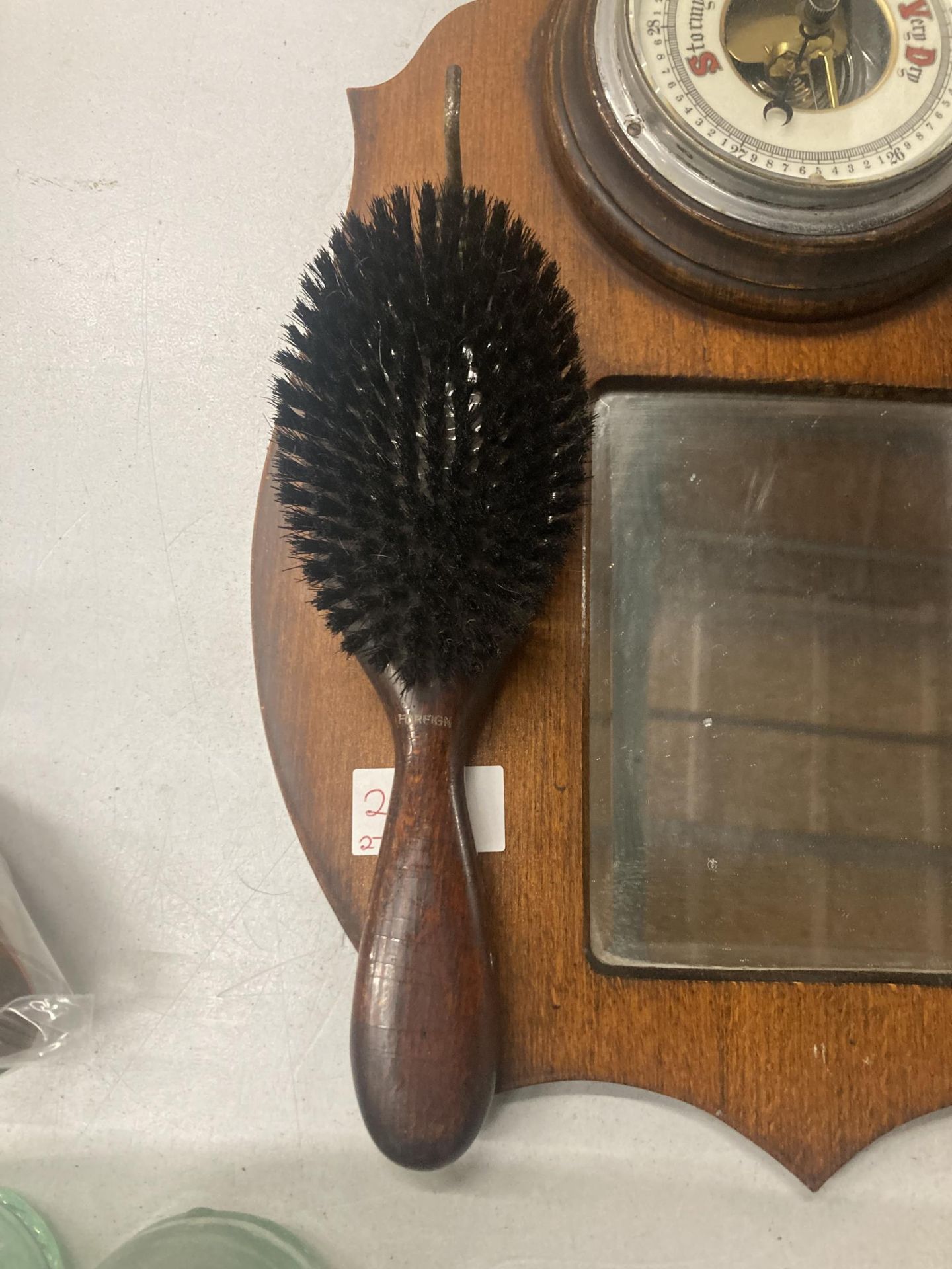 A VINTAGE OAK HALL MIRROR WITH BAROMETER AND BRUSH - Image 2 of 4