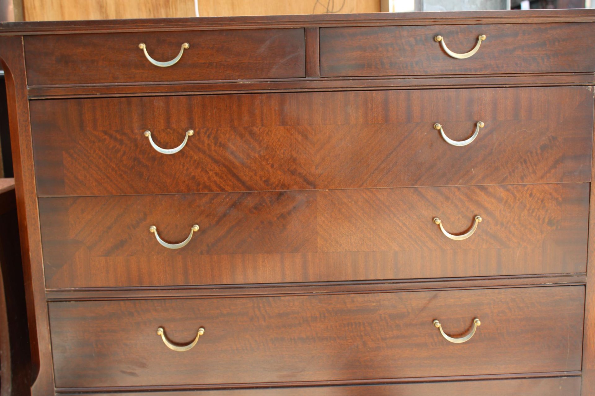 A MAHOGANY CHEST OF TWO SHORT AND THREE LONG DRAWERS 39" WIDE - Image 3 of 4