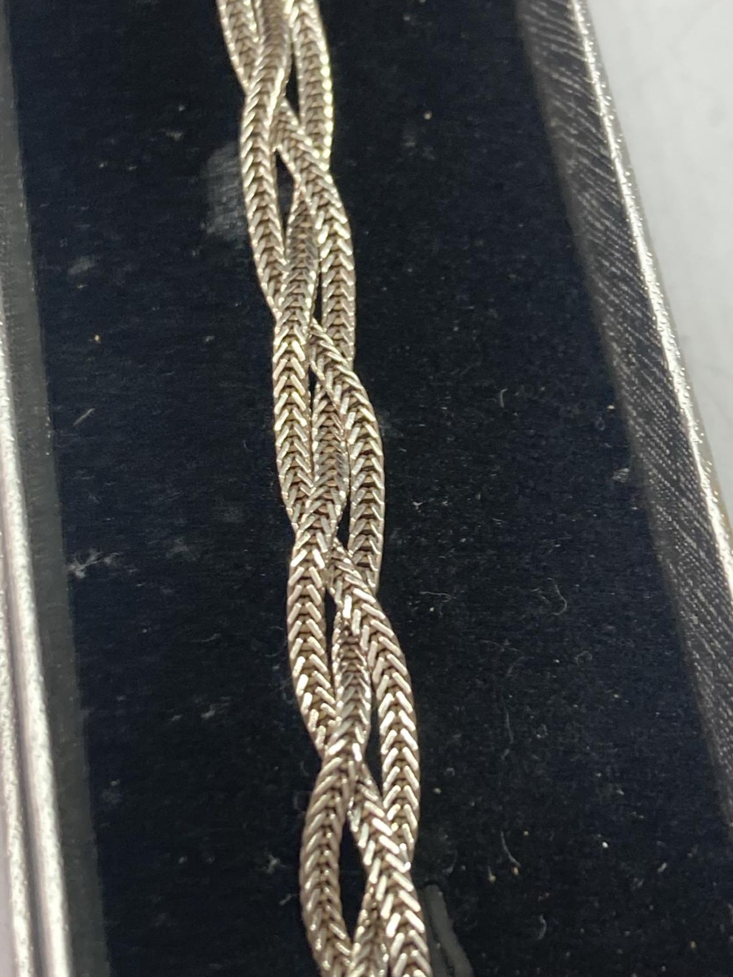 A SILVER BRACELET - Image 2 of 3